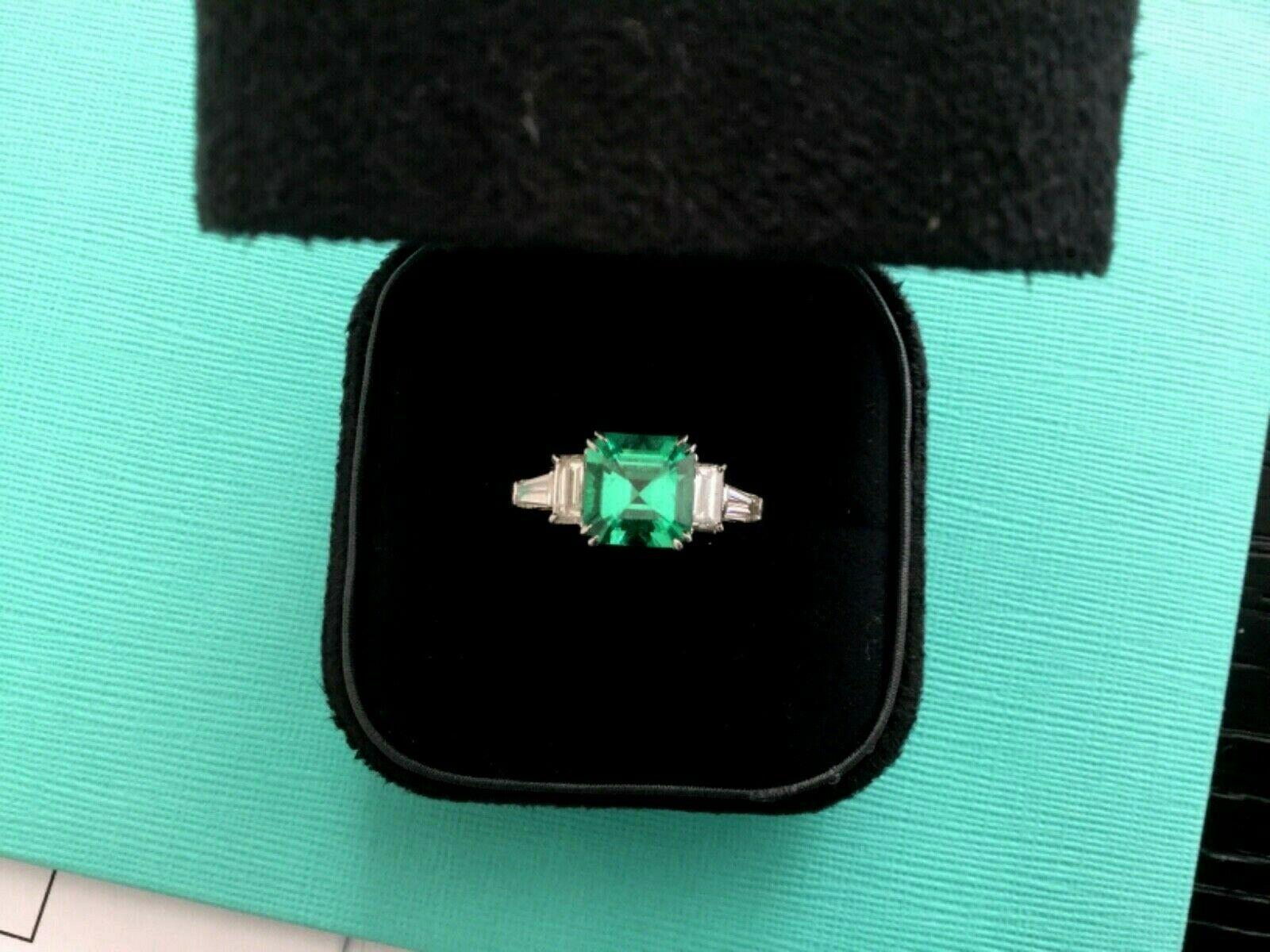 Natural Untreated Green Emerald 2.04 Ct GIA Cert W/ 18 K Gold and Diamond Ring In New Condition In Middletown, DE