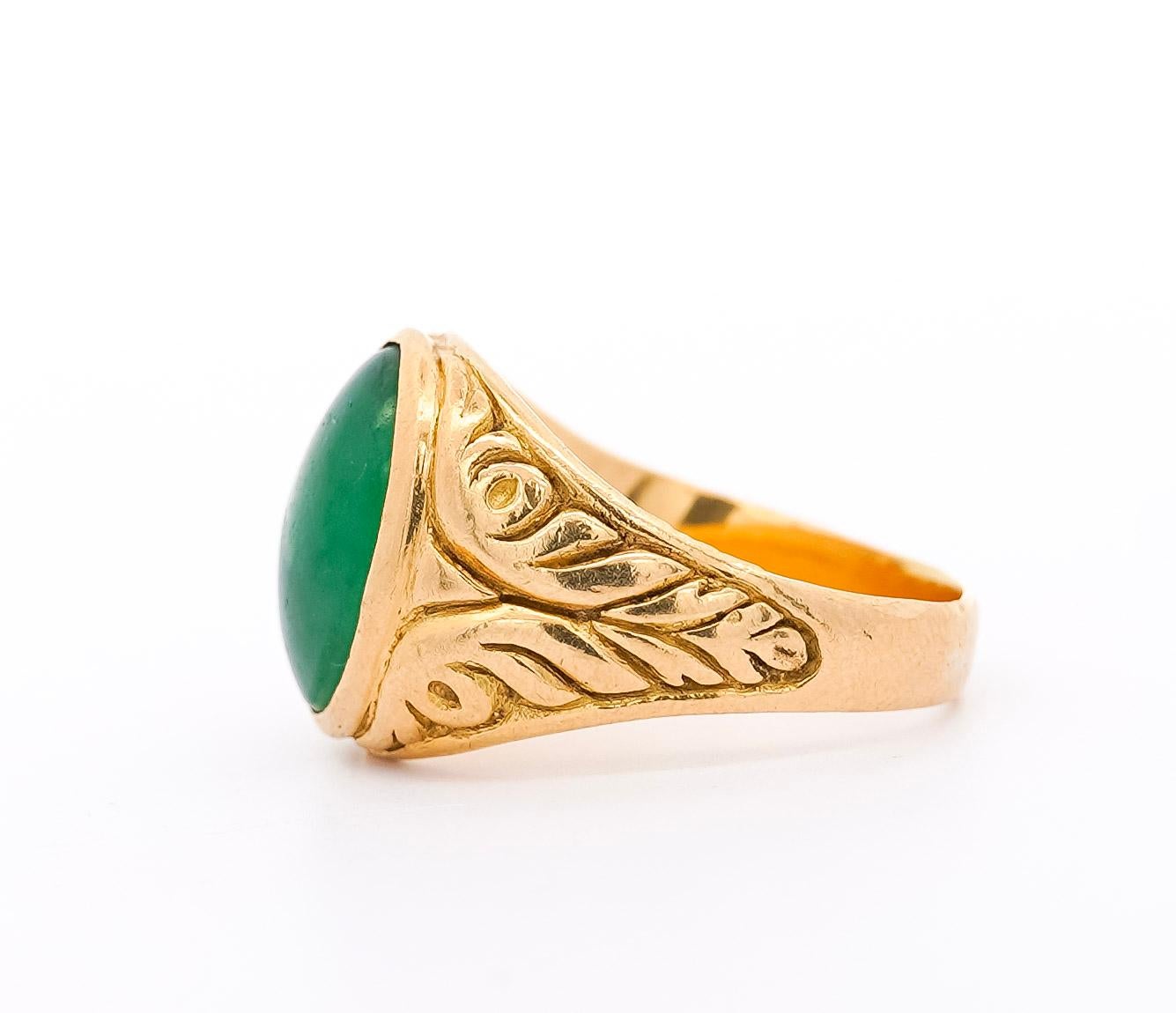 Art Deco Natural Untreated Jadeite Jade in 22K Carved Gold Solitaire Unisex Ring  For Sale