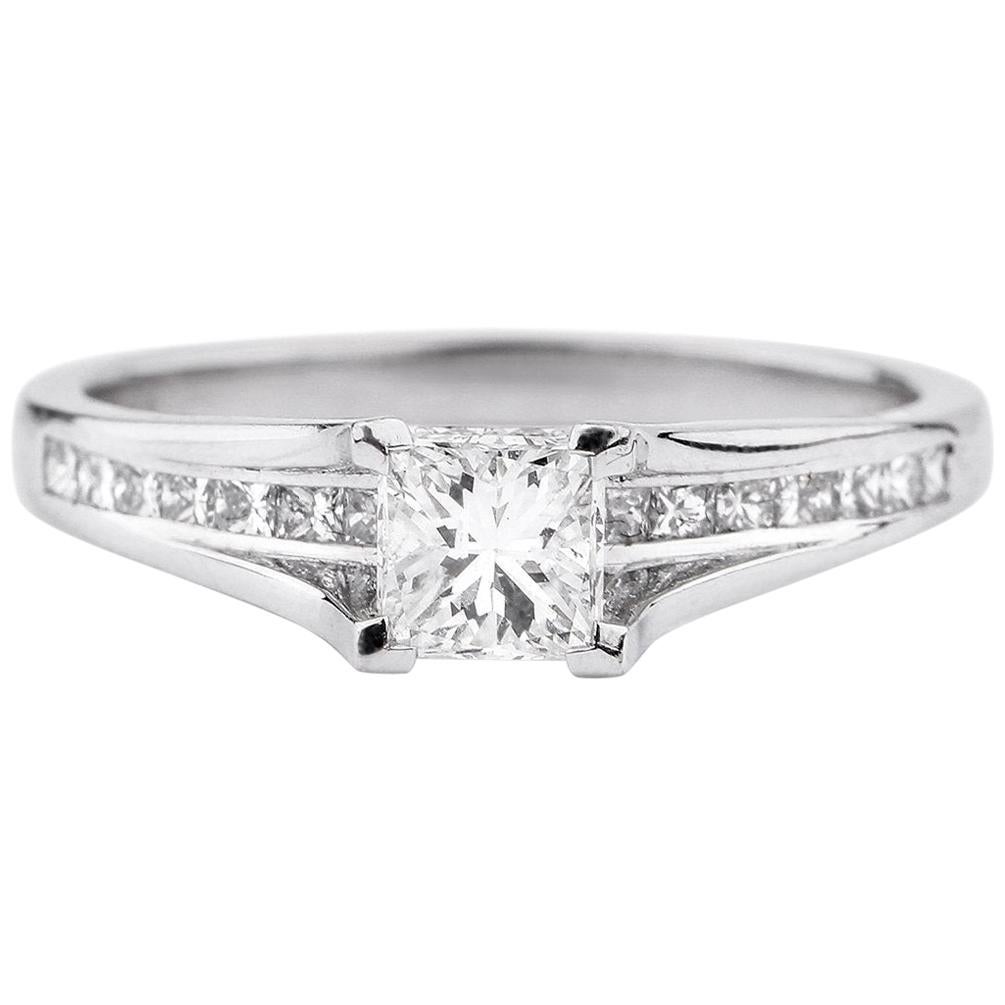 Natural untreated Princess Shape White Diamond 18 Karat Gold Engagement Ring For Sale