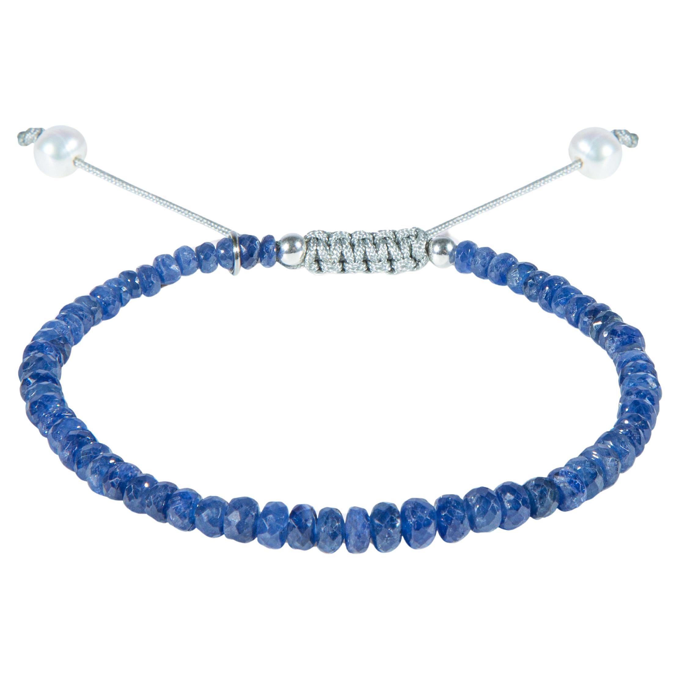 Bracelet perlé en saphir naturel non traité avec fermeture à cordon en vente