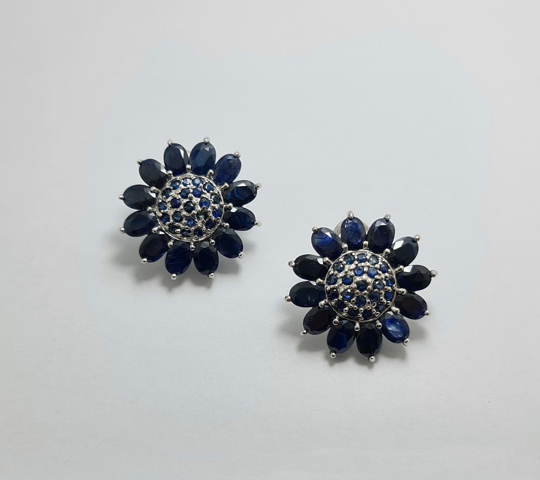 Round Cut Natural Untreated Sapphire Sun Flower Sterling Silver Rhodium Plated Earrings  For Sale