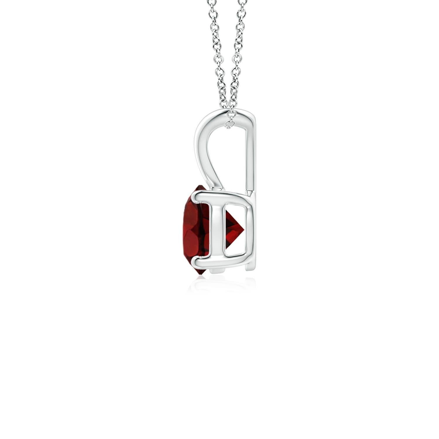 Natural V-Bale Round 0.60ct Garnet Solitaire Pendant in Platinum In New Condition For Sale In Los Angeles, CA