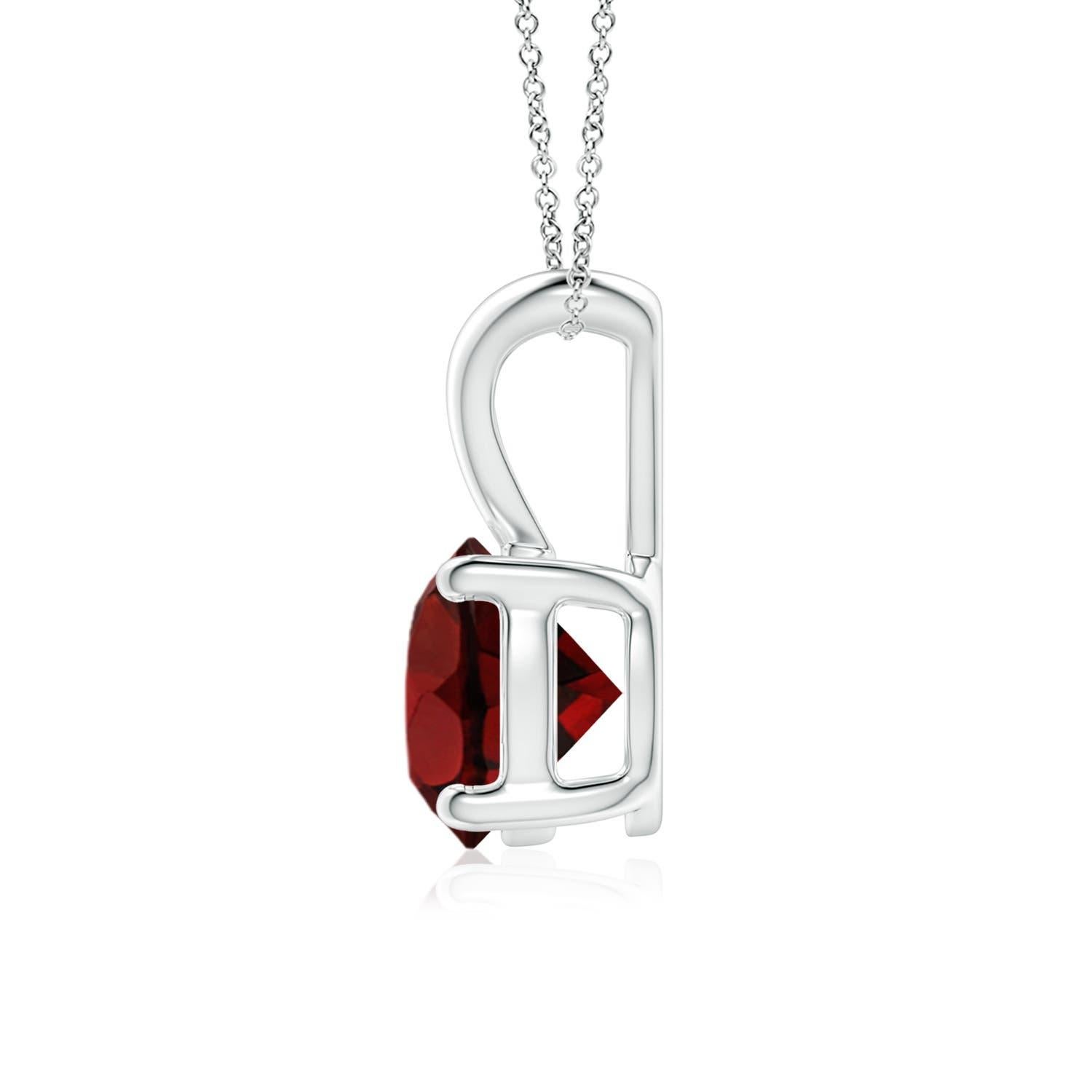 Natural V-Bale Round 1.5ct Garnet Solitaire Pendant in Platinum In New Condition For Sale In Los Angeles, CA