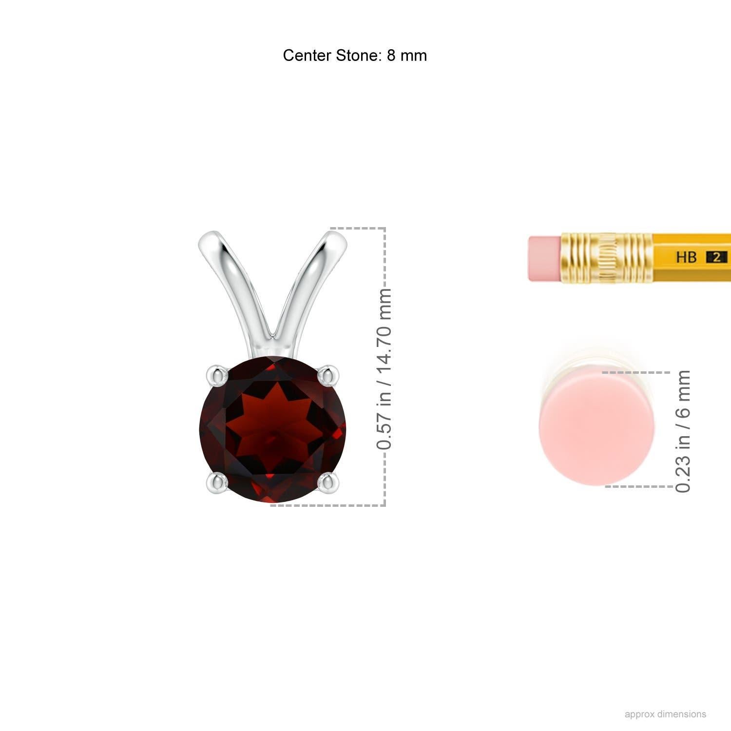 Fabriqué en  En platine, ce pendentif solitaire classique en grenat séduit par son charme féminin. Un grenat serti à quatre anneaux est relié à une boucle en V lustrée et séduit par sa teinte rouge intense.