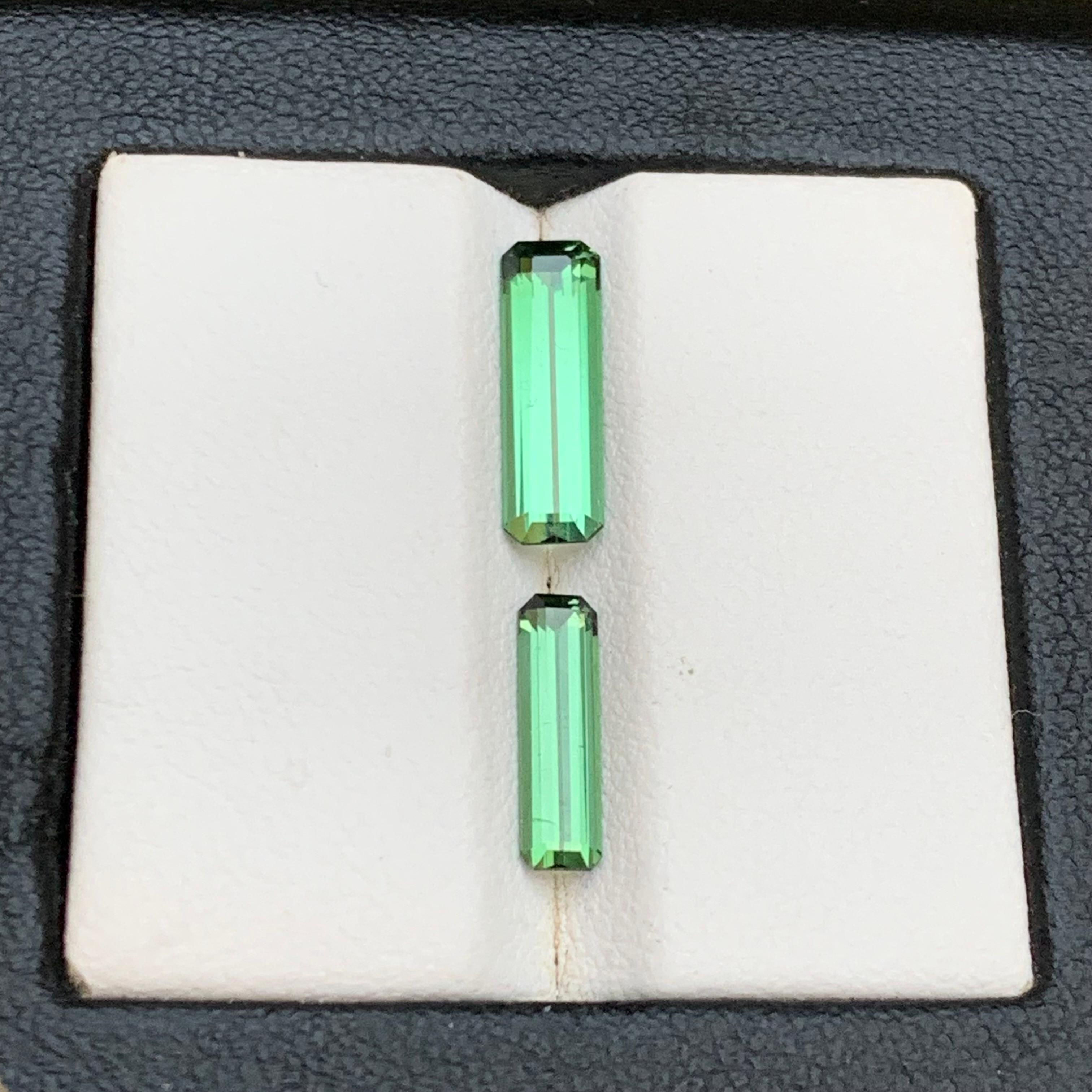 Nature Vibrant Green Tourmaline 2.54 Ct Emerald Cut Loose Gemstones per Jewell In condizioni Nuovo in vendita a Peshawar, PK