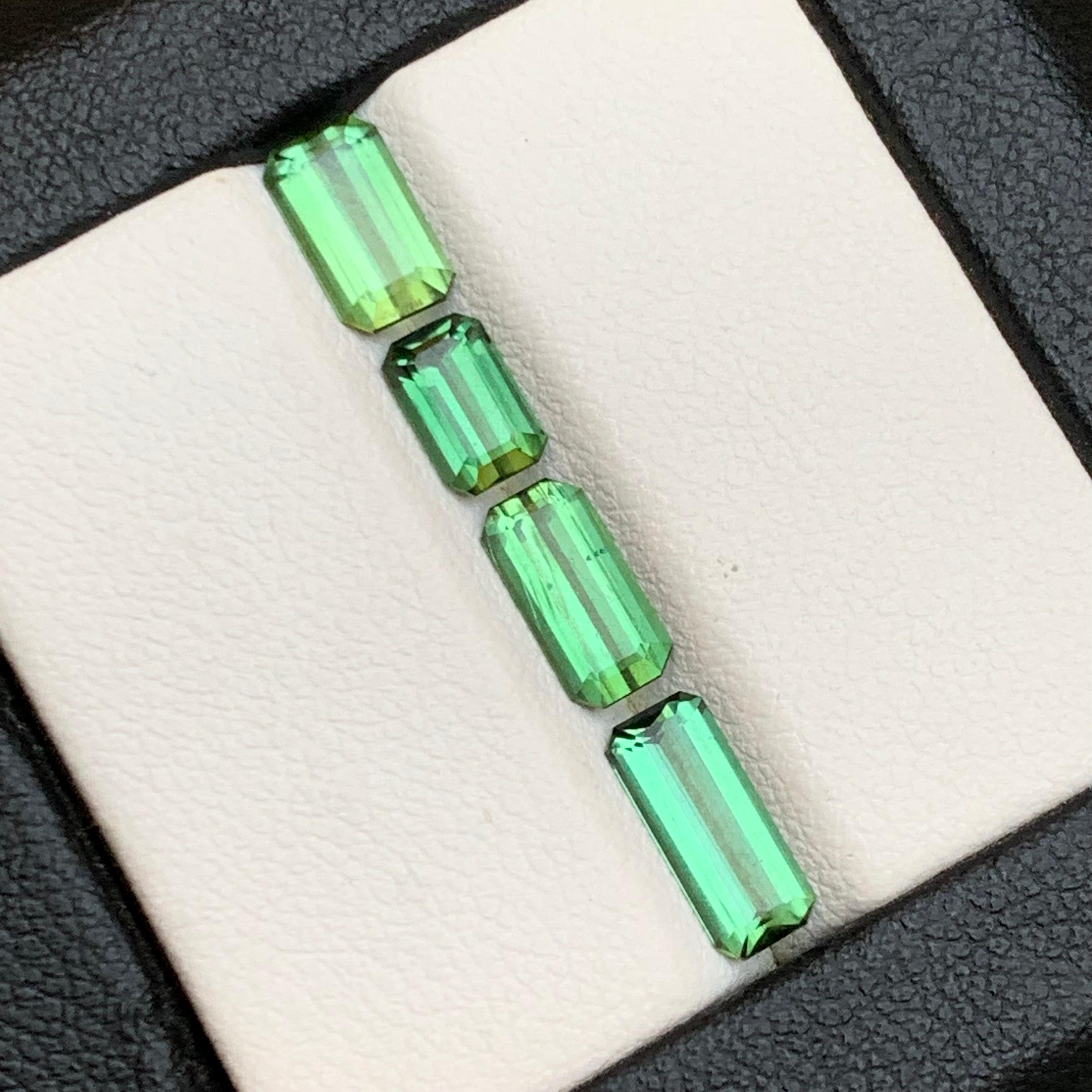 Turmalina verde natural vibrante 3,60 ct talla esmeralda gema suelta paquete-joya Corte esmeralda en venta