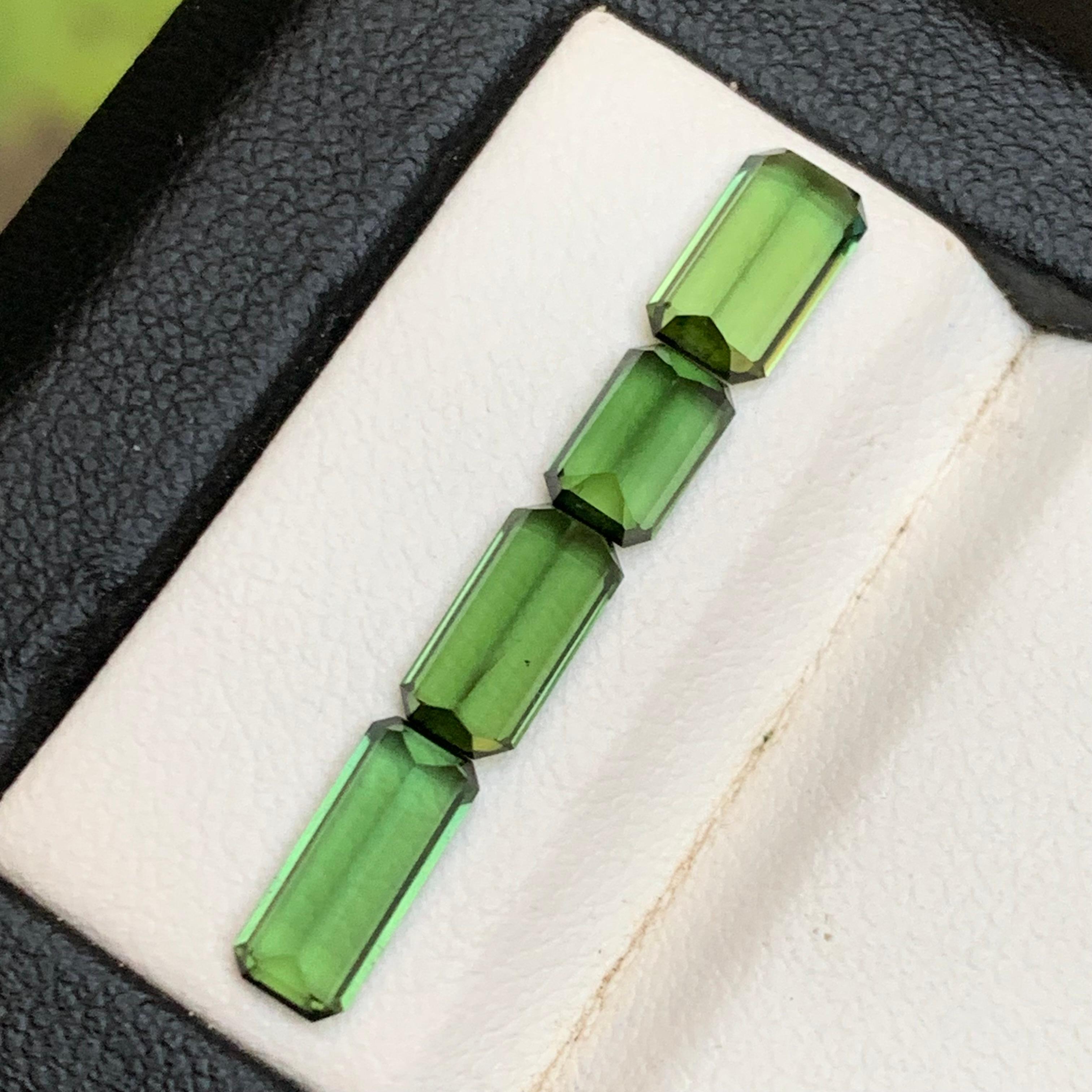 Turmalina verde natural vibrante 3,60 ct talla esmeralda gema suelta paquete-joya en venta 1