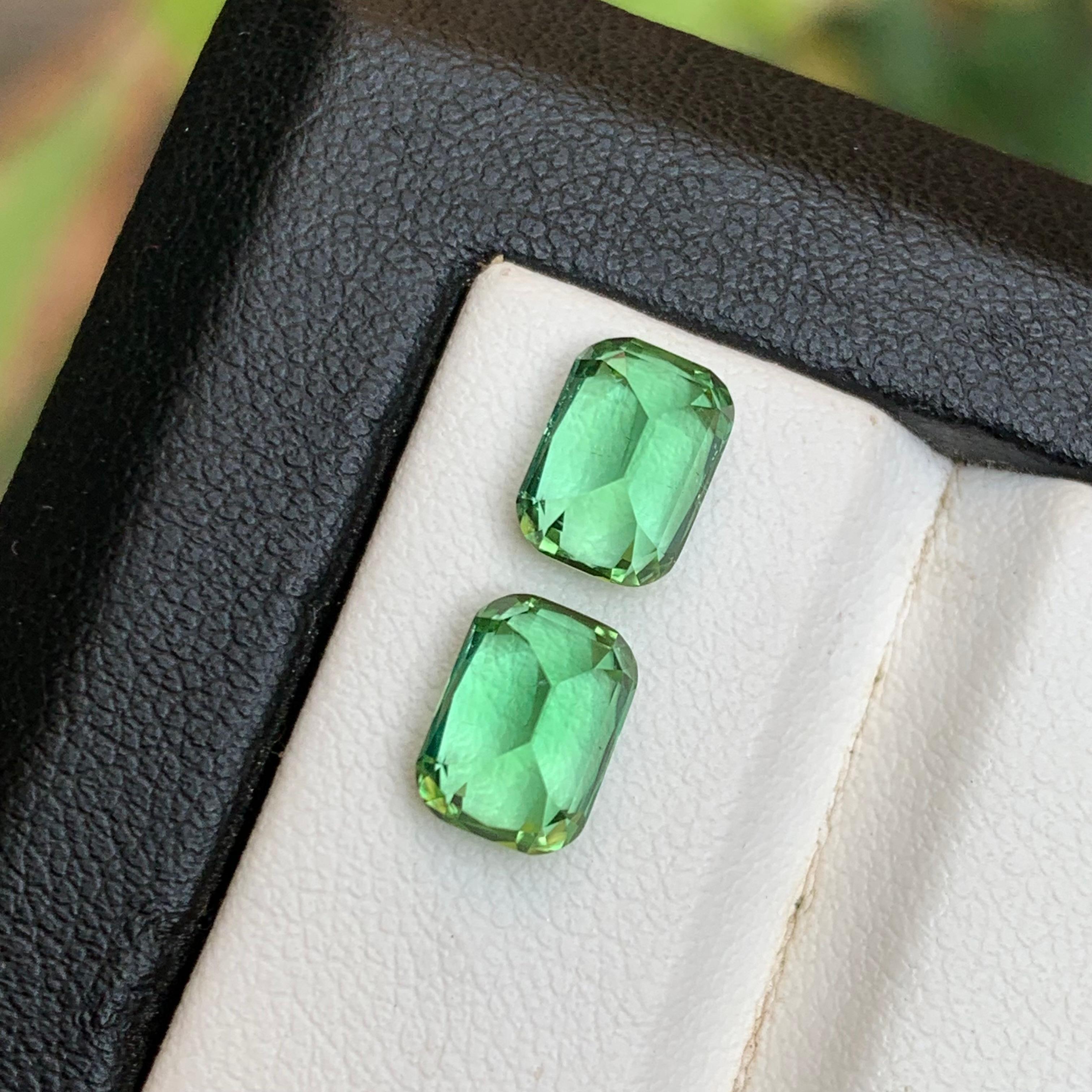 Tormalina verde vibrante naturale da 3.65 carati con taglio a cuscino, coppia di gemme sciolte - gioielli In condizioni Nuovo in vendita a Peshawar, PK