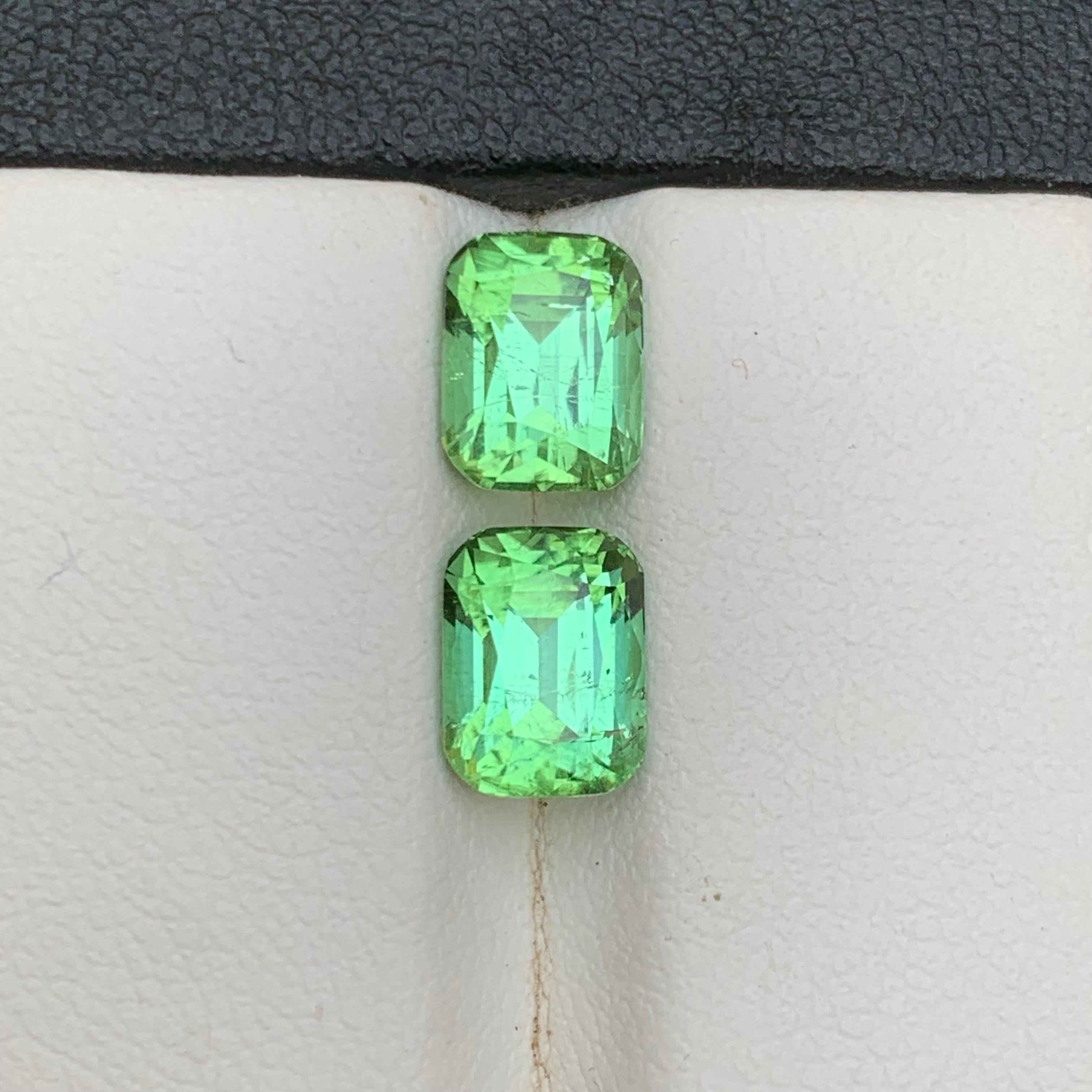 Tormalina verde vibrante naturale da 4,24 carati con taglio a cuscino, coppia di gemme sciolte - gioielli in vendita 4