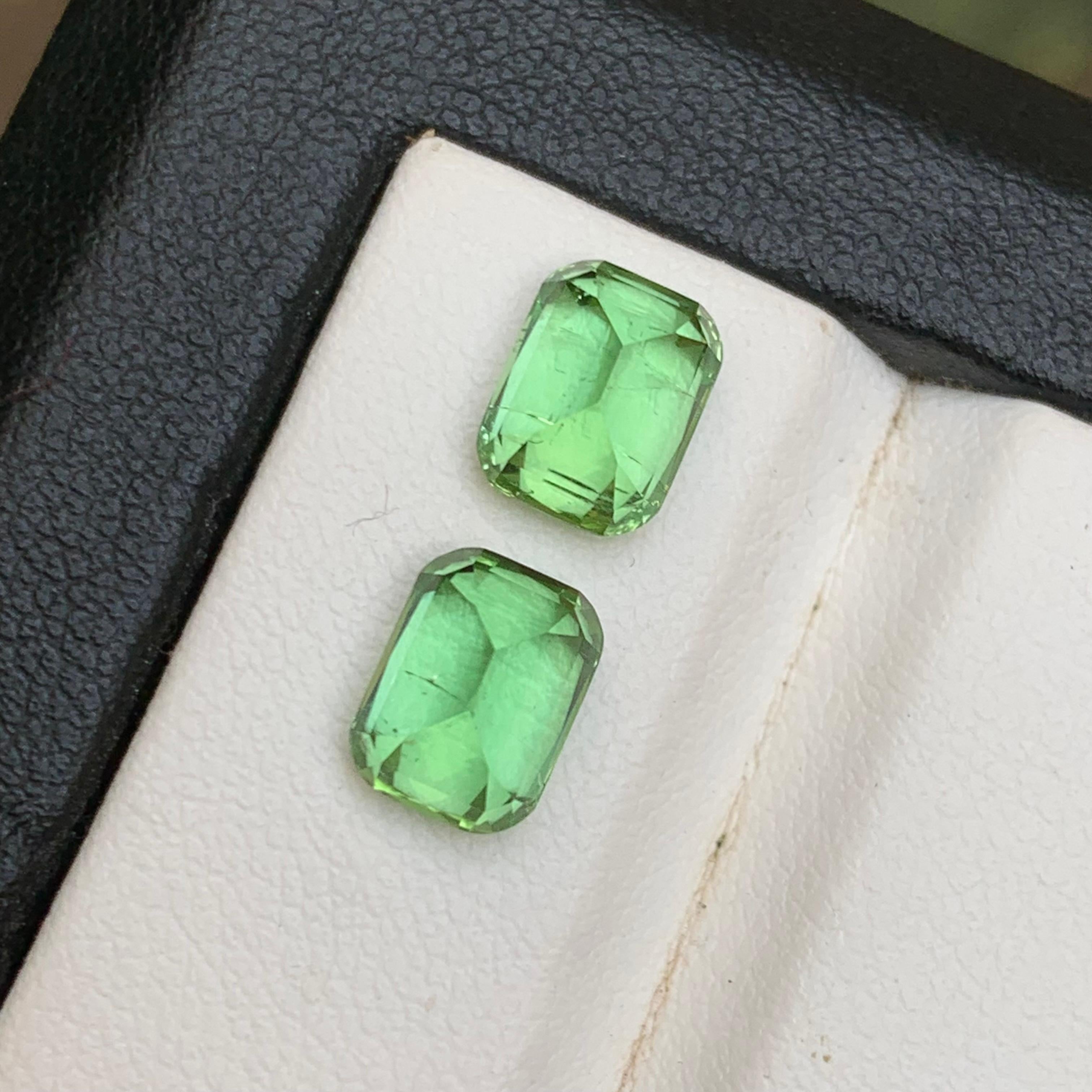 Tormalina verde vibrante naturale da 4,24 carati con taglio a cuscino, coppia di gemme sciolte - gioielli in vendita 5