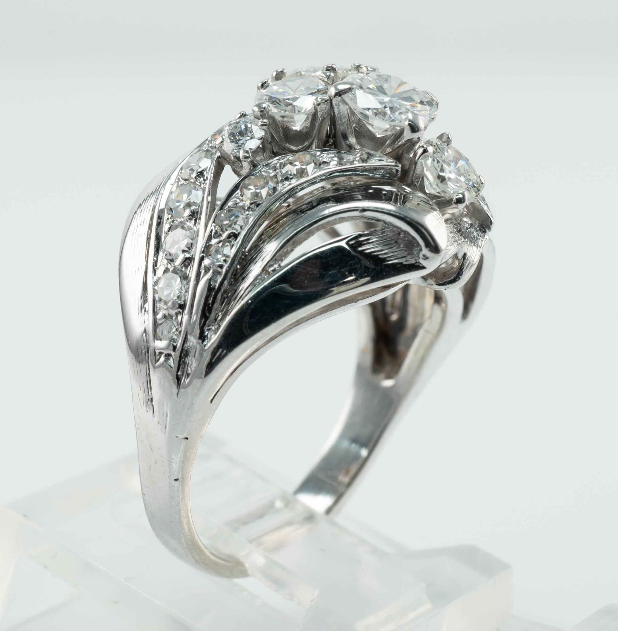 Natural Vintage Diamond Ring 14k White Gold For Sale 3