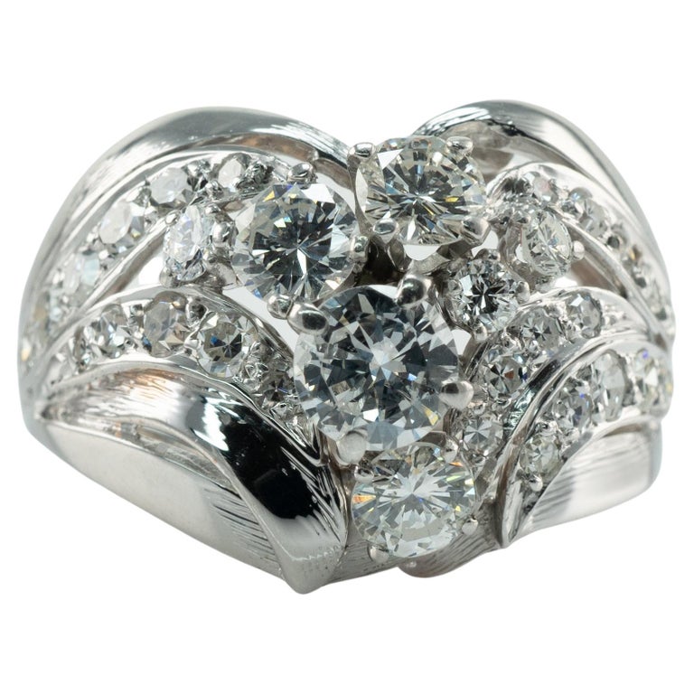 Bague vintage en or et cristaux main image 0