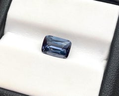 Gemma sciolta Nature Violet Spinel 2.17 ct., Alta qualità, Origine Tanzania