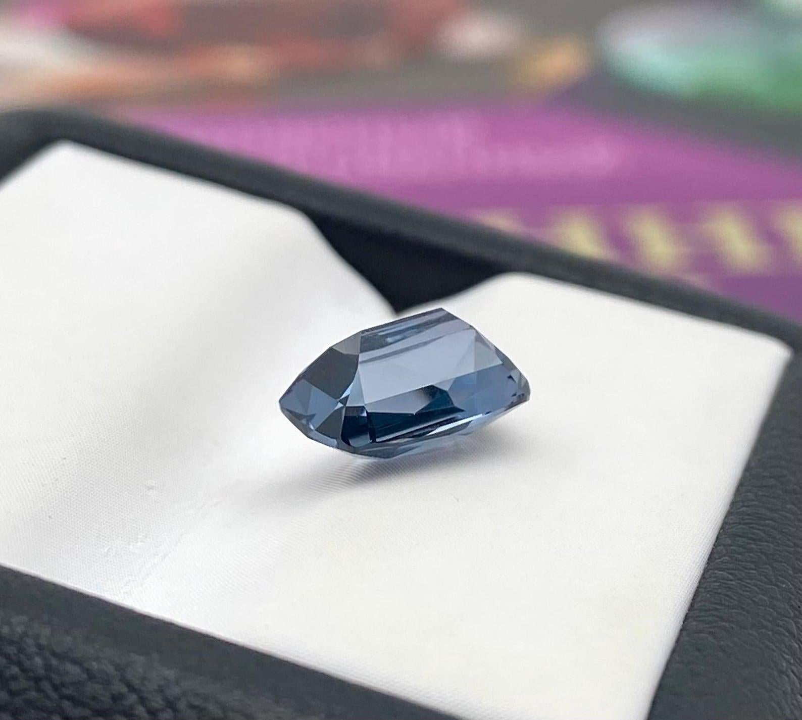 Gemma sciolta Nature Violet Spinel 2.17 ct., Alta qualità, Origine Tanzania In condizioni Nuovo in vendita a Daugavpils, LV