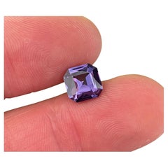 Natural Violet Spinel loose gemstone 2.97 ct, High quality, Certificate Tanzania
