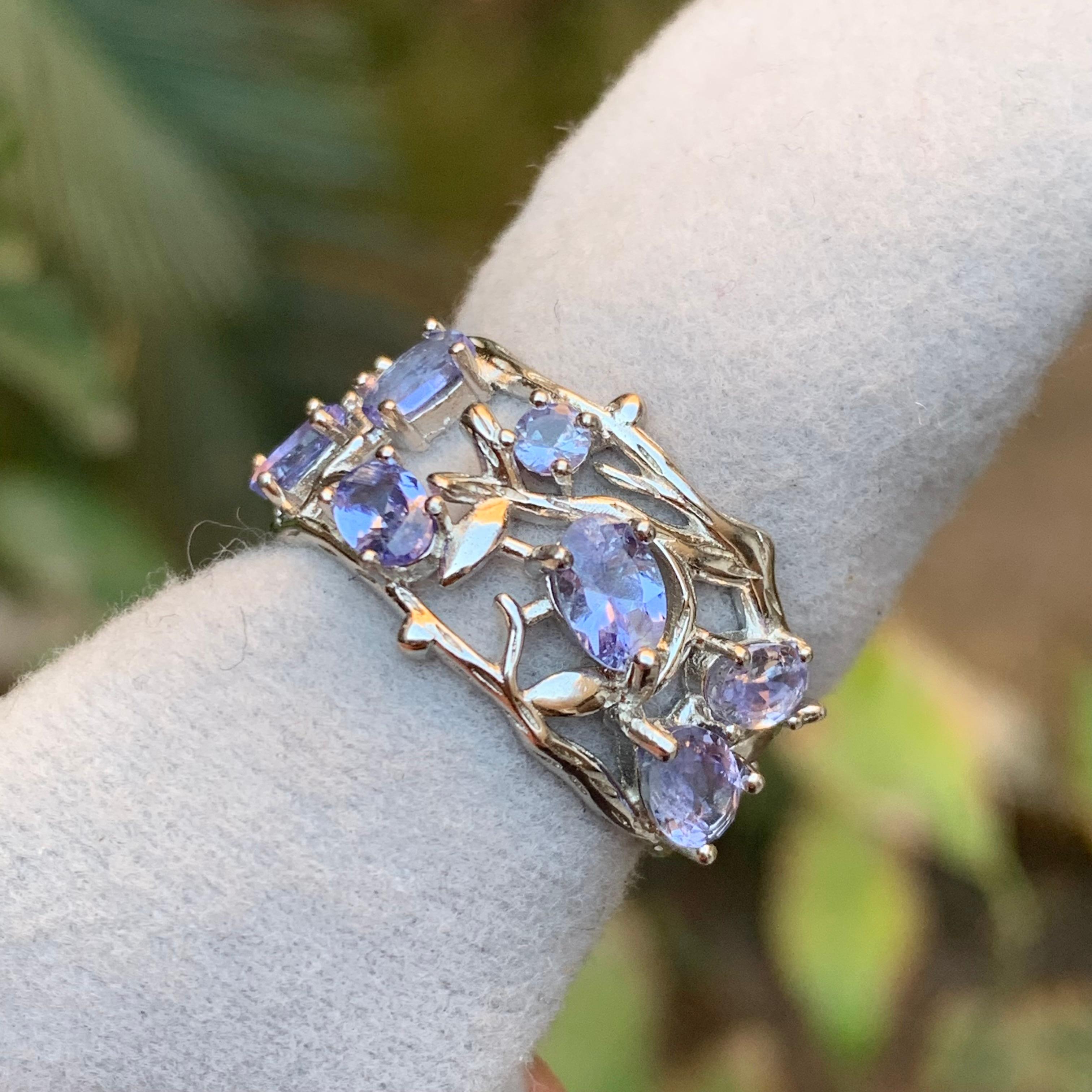 Natural Violet Tanzanite Ring 8 Oval Cut Gemstones in 925 SterlingSilver Setting For Sale 6