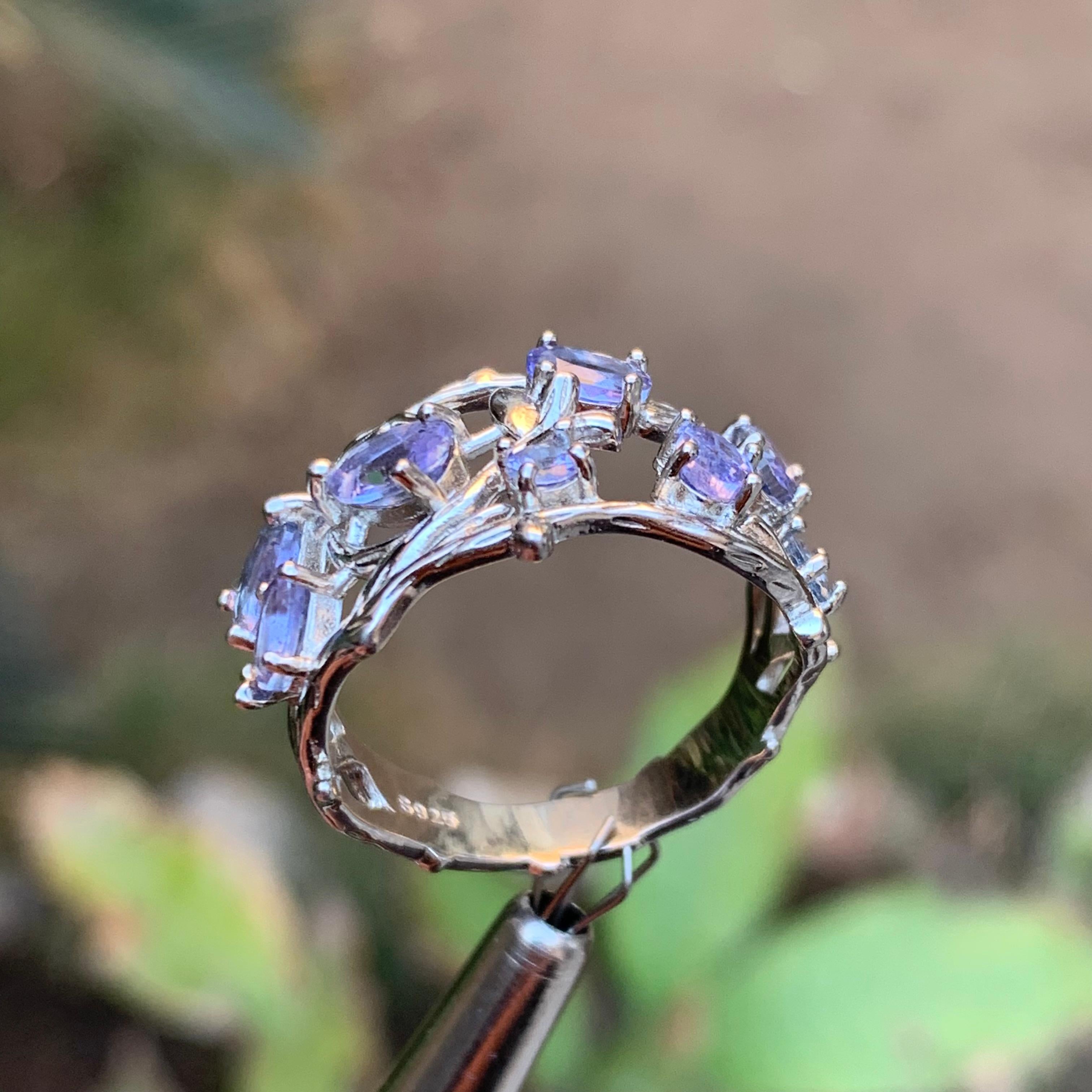 Natural Violet Tanzanite Ring 8 Oval Cut Gemstones in 925 SterlingSilver Setting For Sale 3