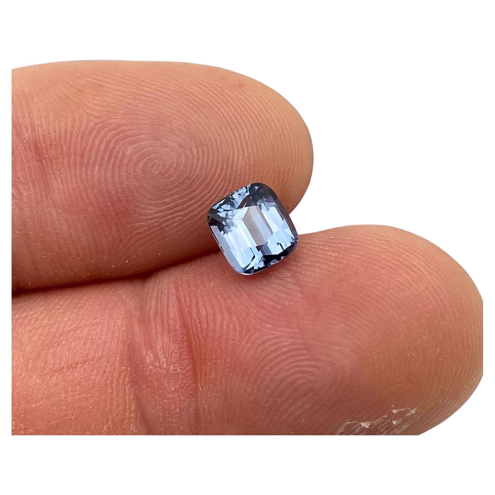 Gemma sciolta Nature Violetish-Grey Spinel 2,25 ct, Alta qualità, Certificato