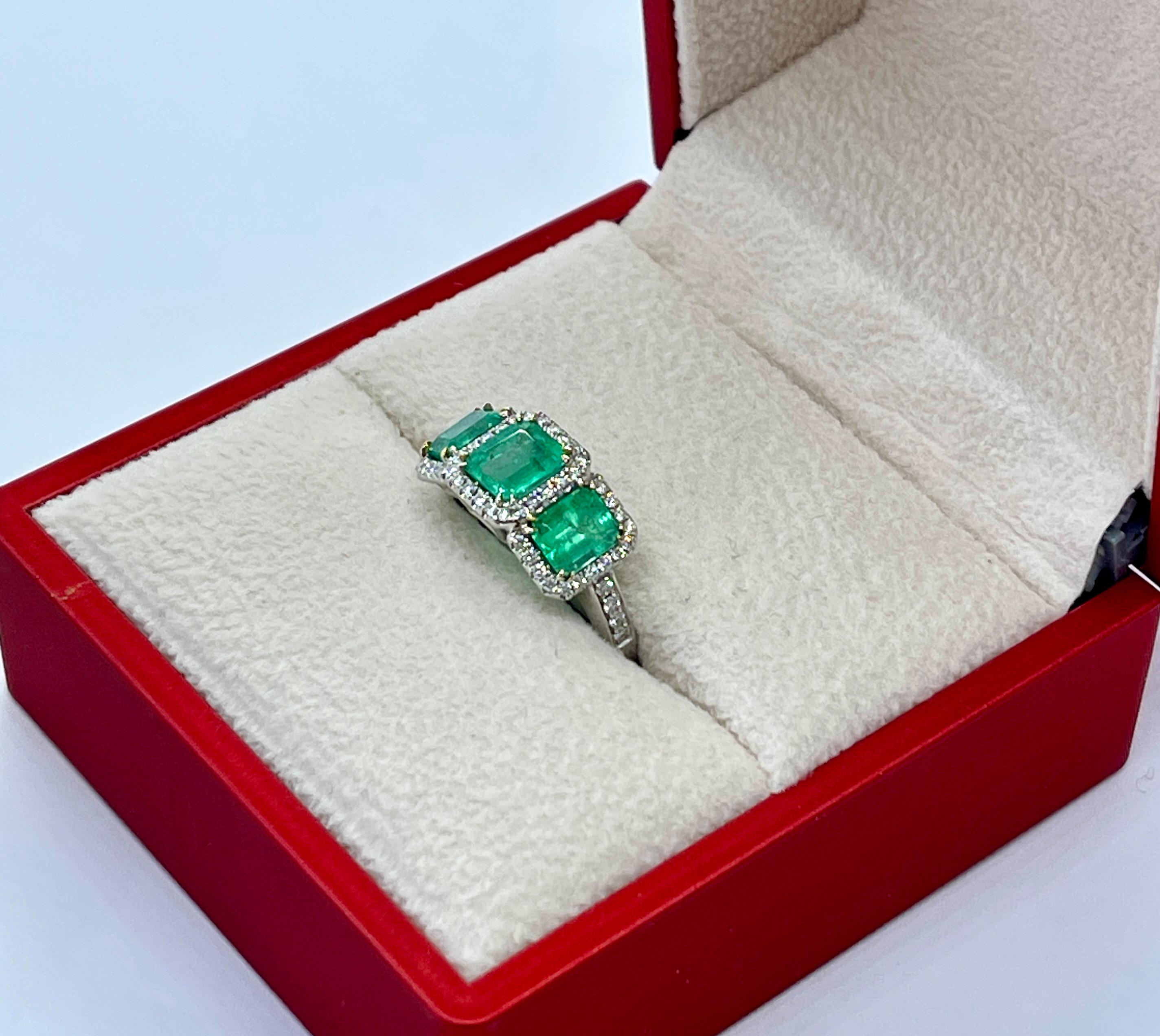 Natural Vivid 2 Carat Colombian Emerald Diamond Ring 18ct White Gold Valuation For Sale 2