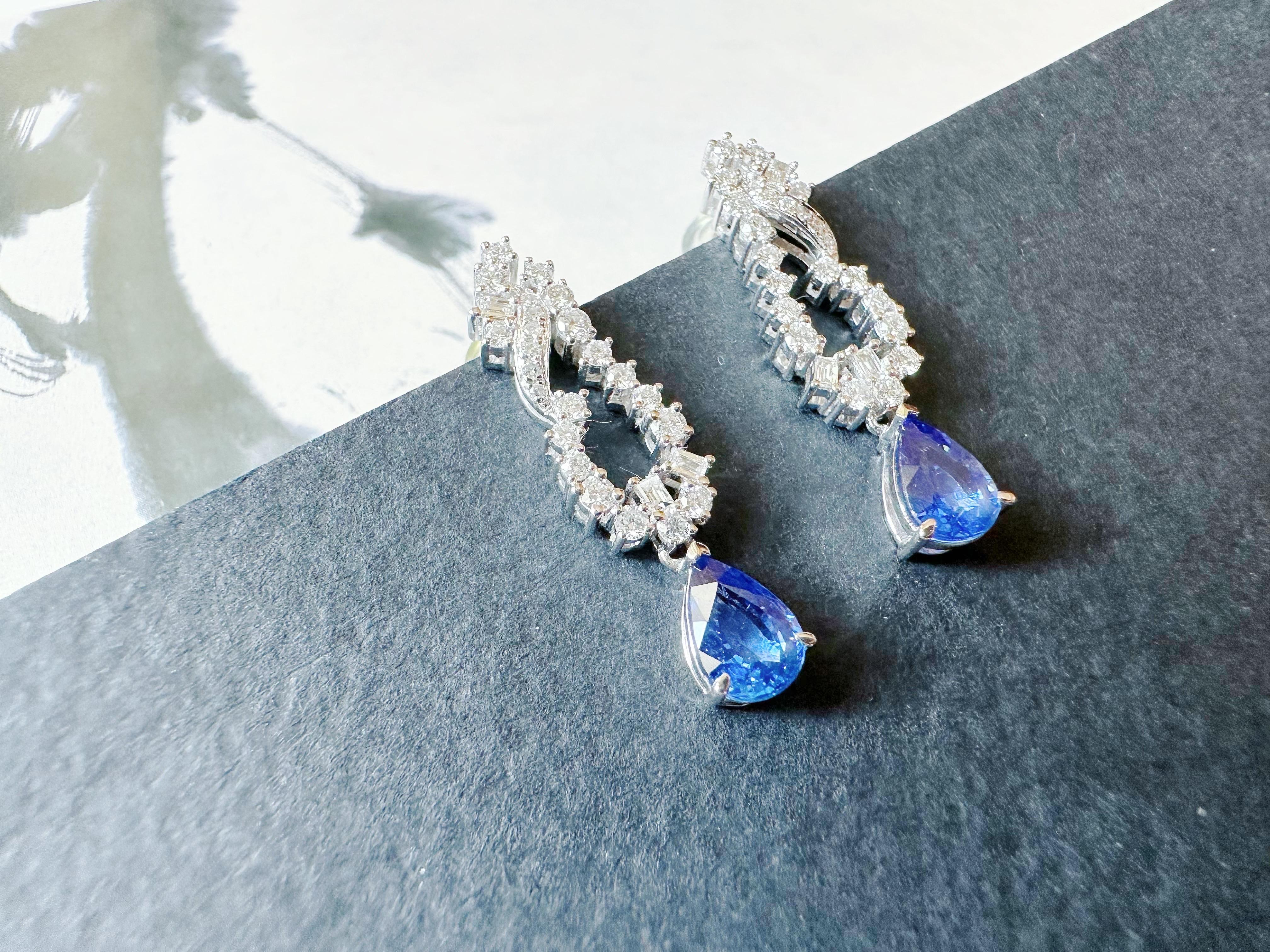 Natürliche Vivid Blue Sapphire Tropfenohrringe aus 18k Weißgold und Diamant Damen im Angebot