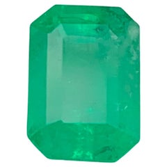 Natural Vivid Green Emerald 2.39 Ct Emerald Cut Loose Gemstone for Ring, Jewelry