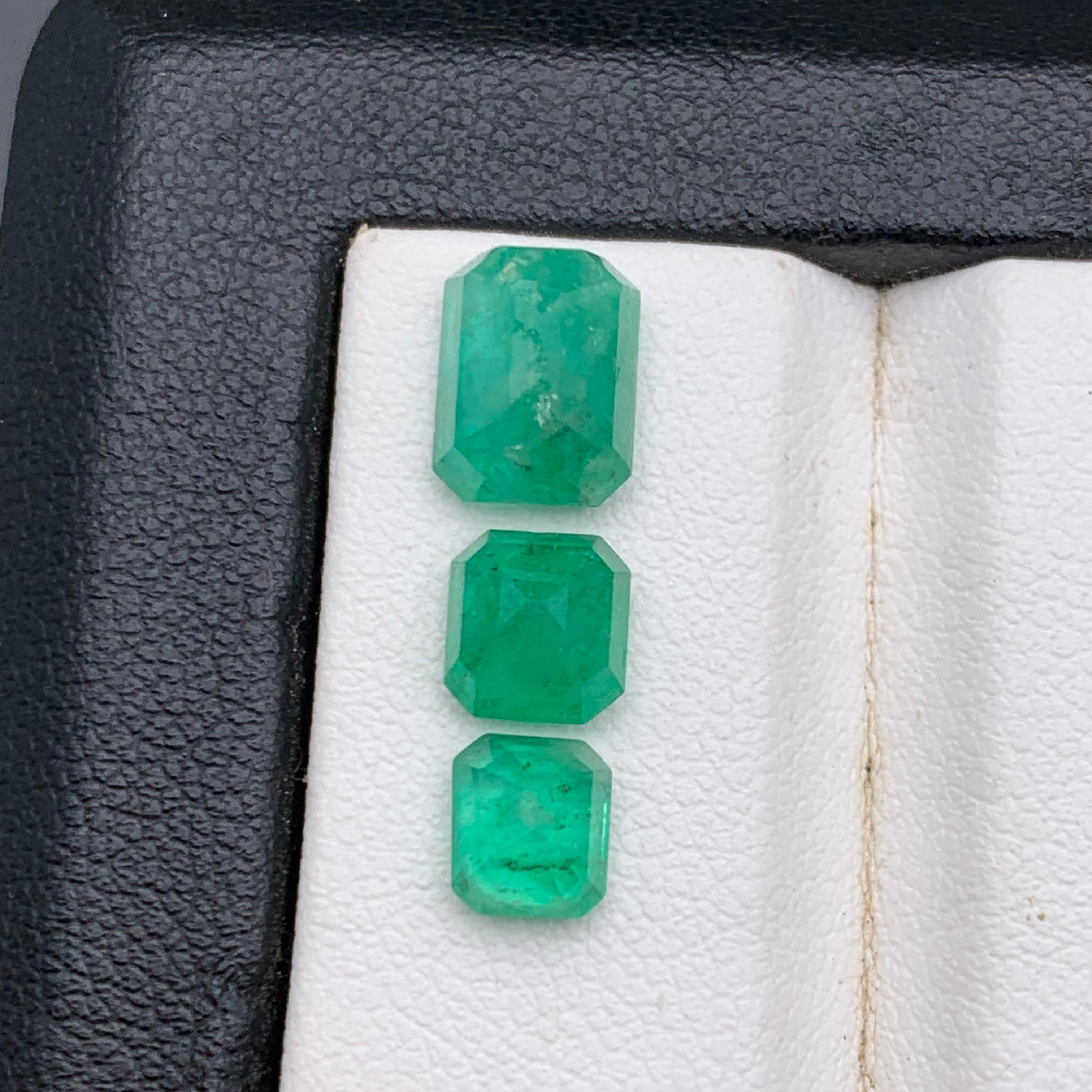 Natürlicher lebendiger grüner Smaragd 4.12 Ct lose Edelsteine Paket - für Schmuck Fassung für Damen oder Herren im Angebot