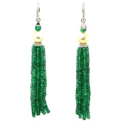 Boucles d'oreilles à pompon en diamants, perles d'émeraudes naturelles vert vif et perles de culture