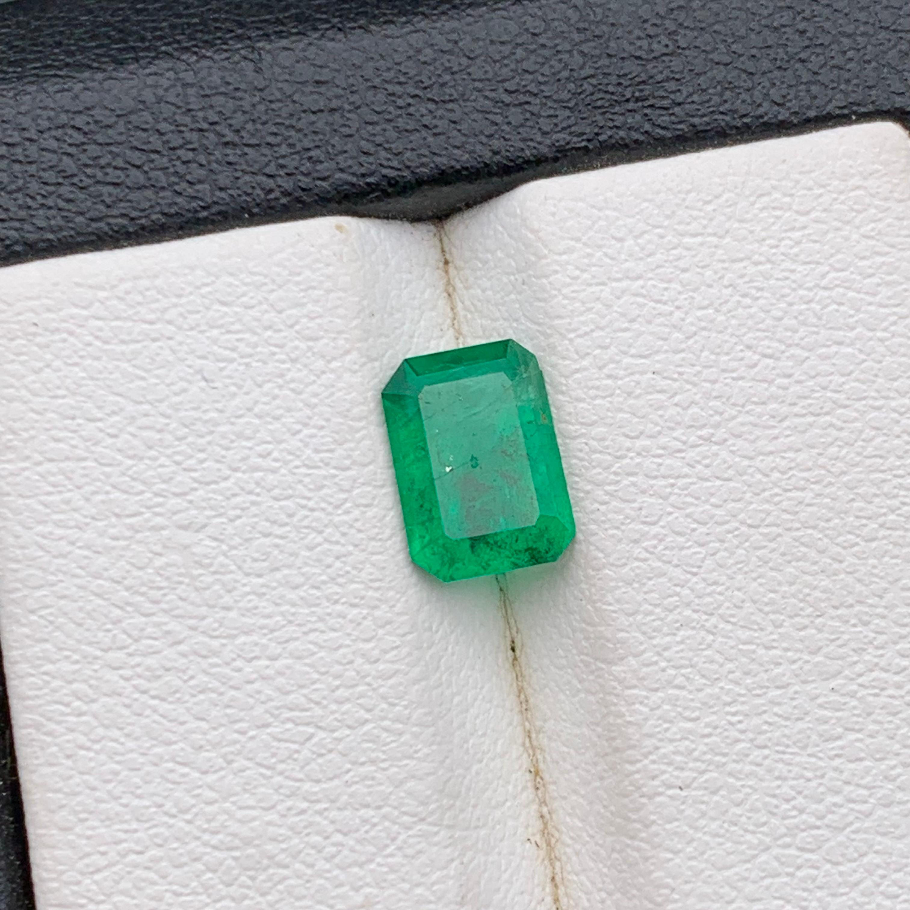 Taglio smeraldo Natural Vivid Green Emerald Loose Gemstone 1.43 Ct Emerald Cut-for Ring Jewelry in vendita