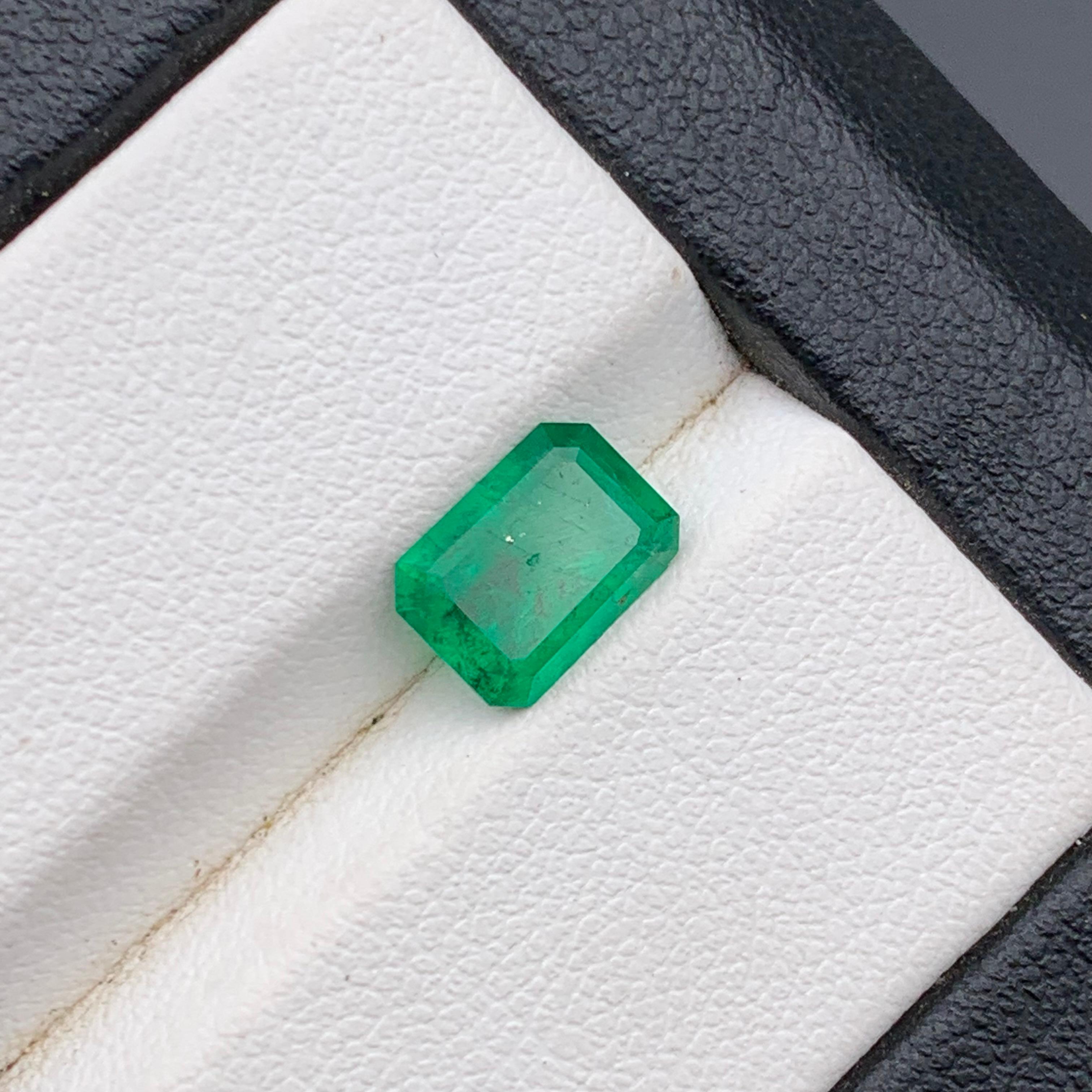 Natural Vivid Green Emerald Loose Gemstone 1.43 Ct Emerald Cut-for Ring Jewelry in vendita 2