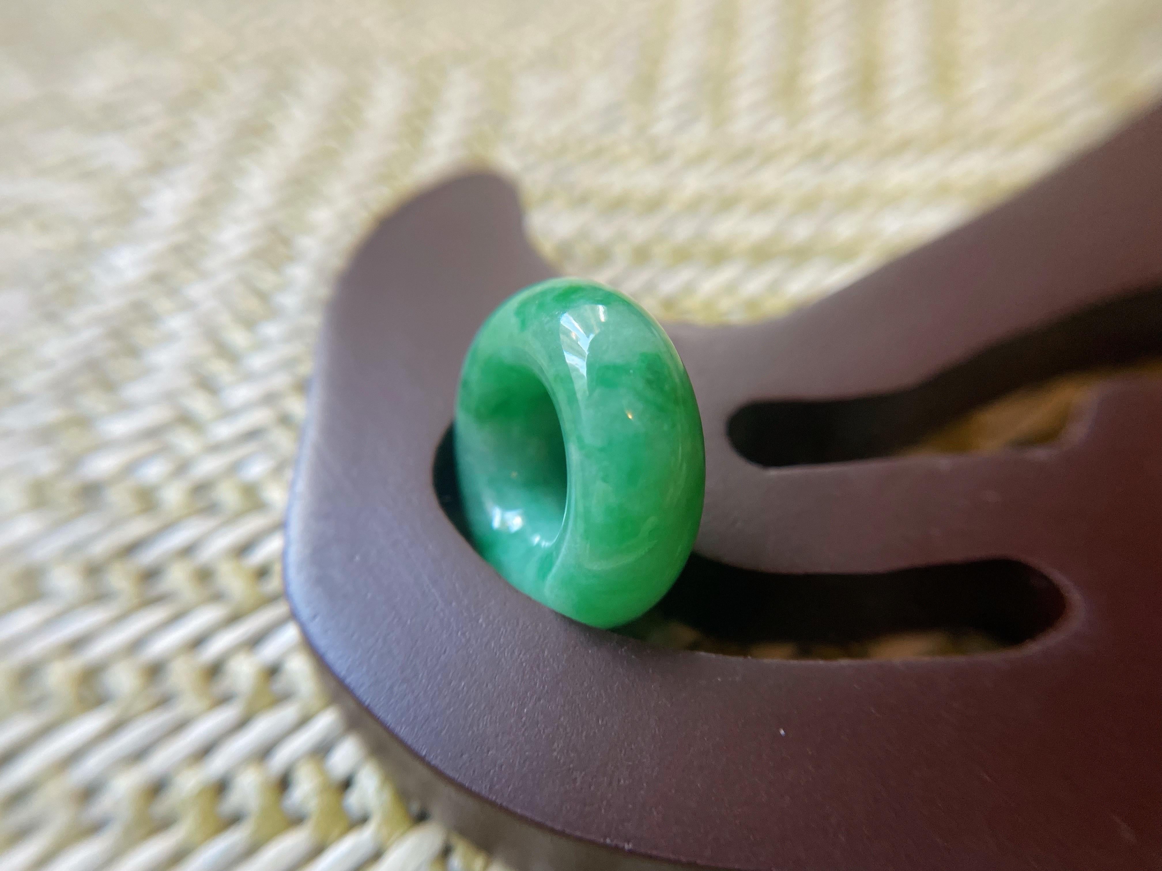 Natural Vivid Green Halo Donut Jade Loose Gemstone, Jewelry Making For Sale 4