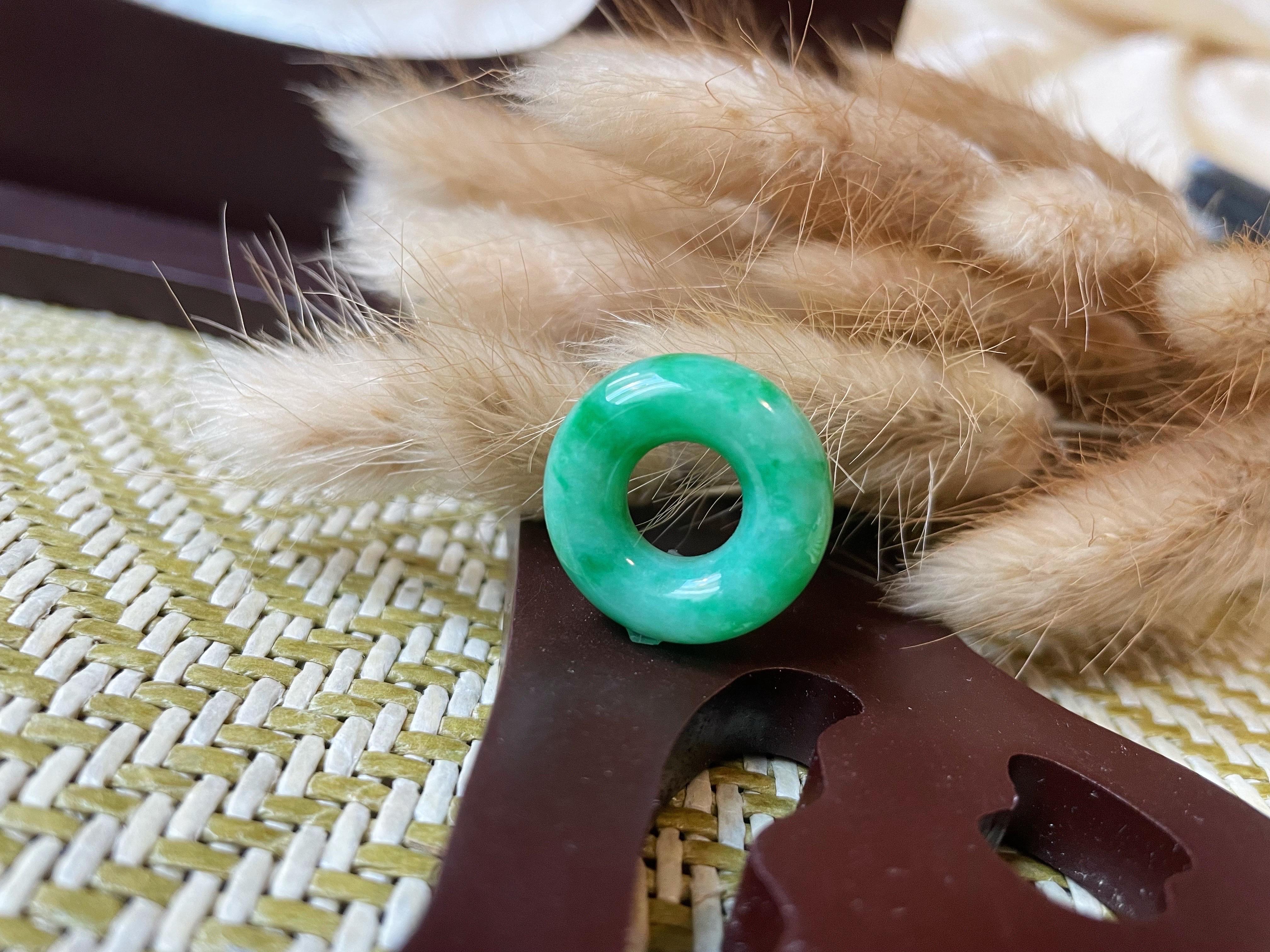 Natural Vivid Green Halo Donut Jade Loose Gemstone, Jewelry Making For Sale 5