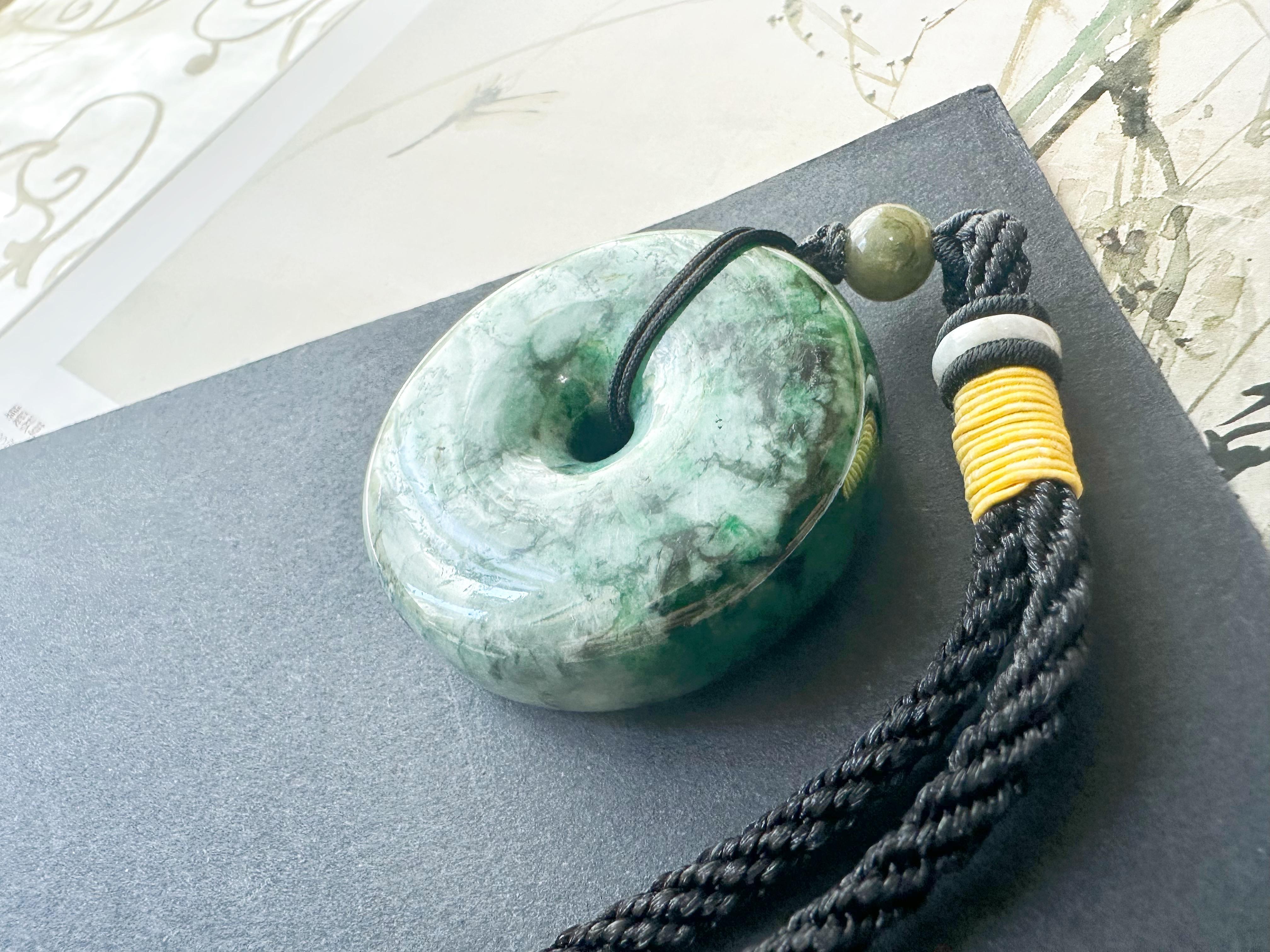 Naturelle Vert vif Halo Donut Jade pierres précieuses en vrac, fabrication de bijoux en vente 9