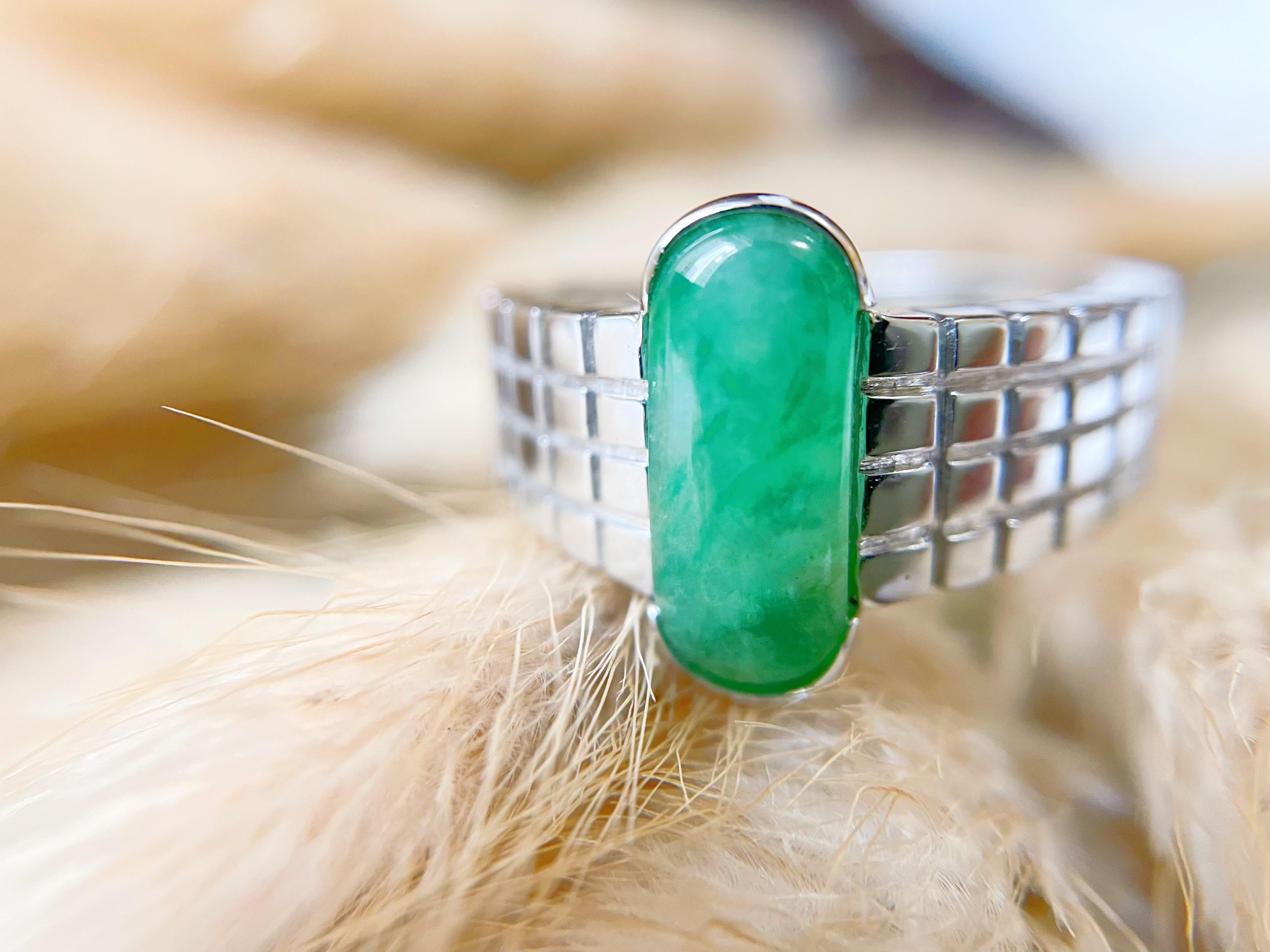 Taglio misto Greene & Greene naturale, giadeite, minimalismo, fascia d'argento a quadretti. in vendita