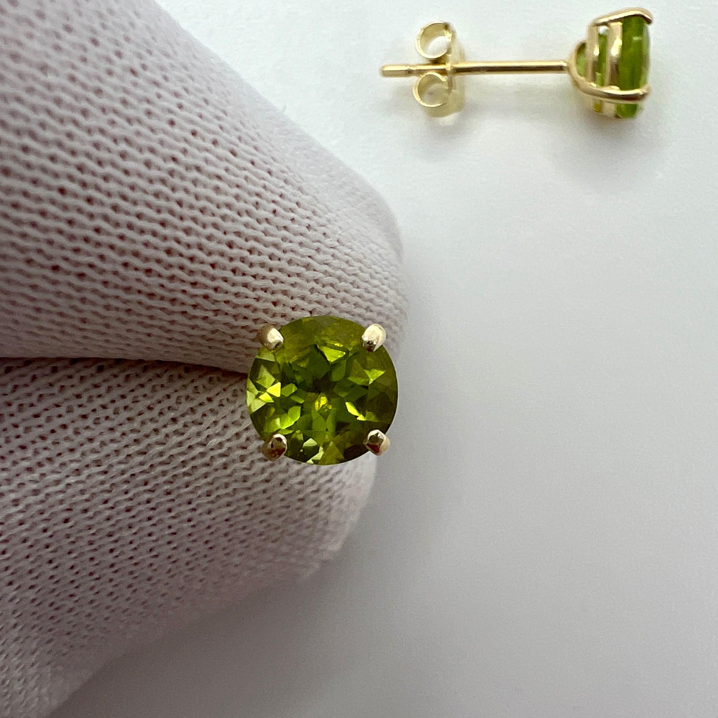 Natural Vivid Green Peridot 1.00ct Yellow Gold 9k Round Cut 5mm Stud Earrings For Sale 1