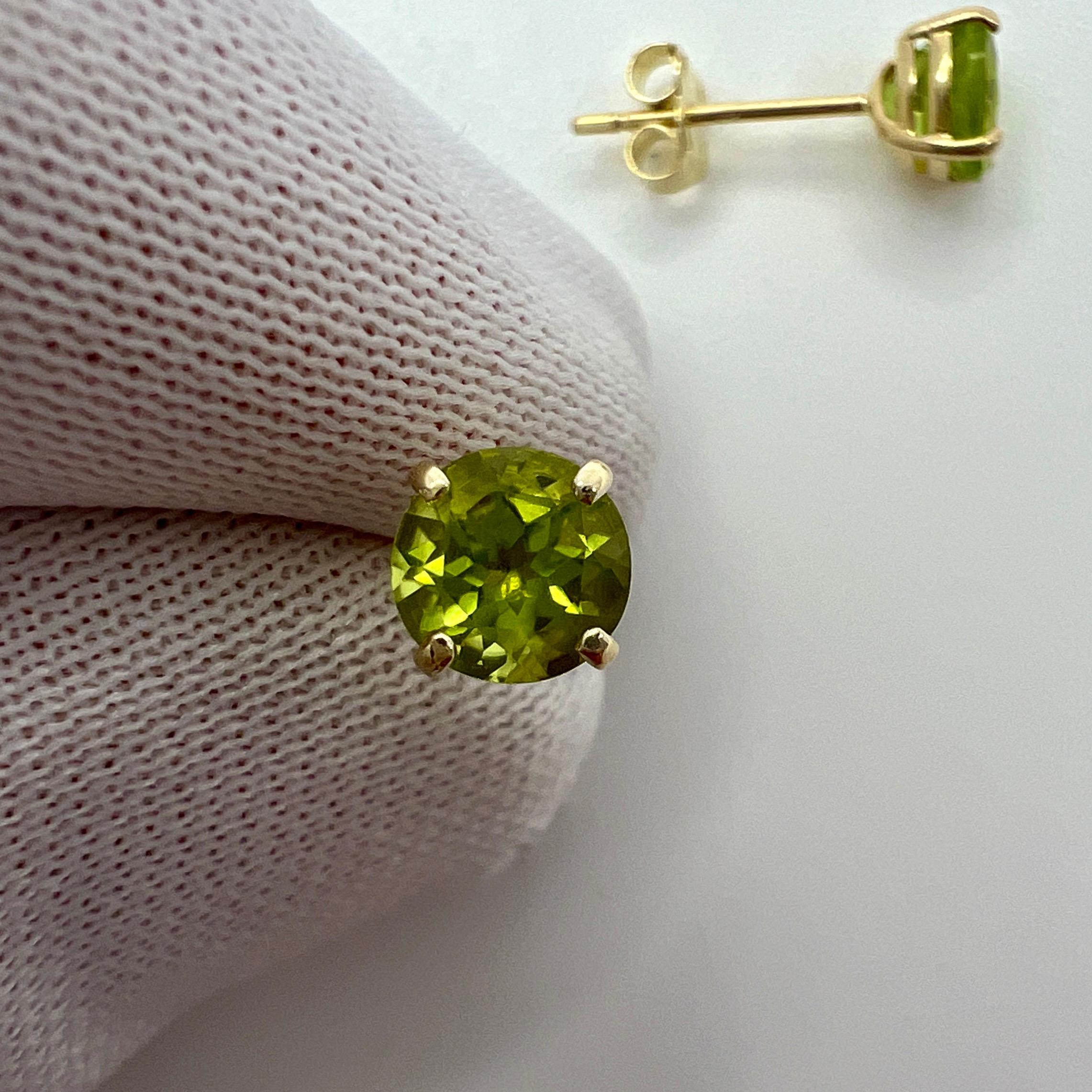 Natural Vivid Green Peridot 1.00ct Yellow Gold 9k Round Cut 5mm Stud Earrings For Sale 4