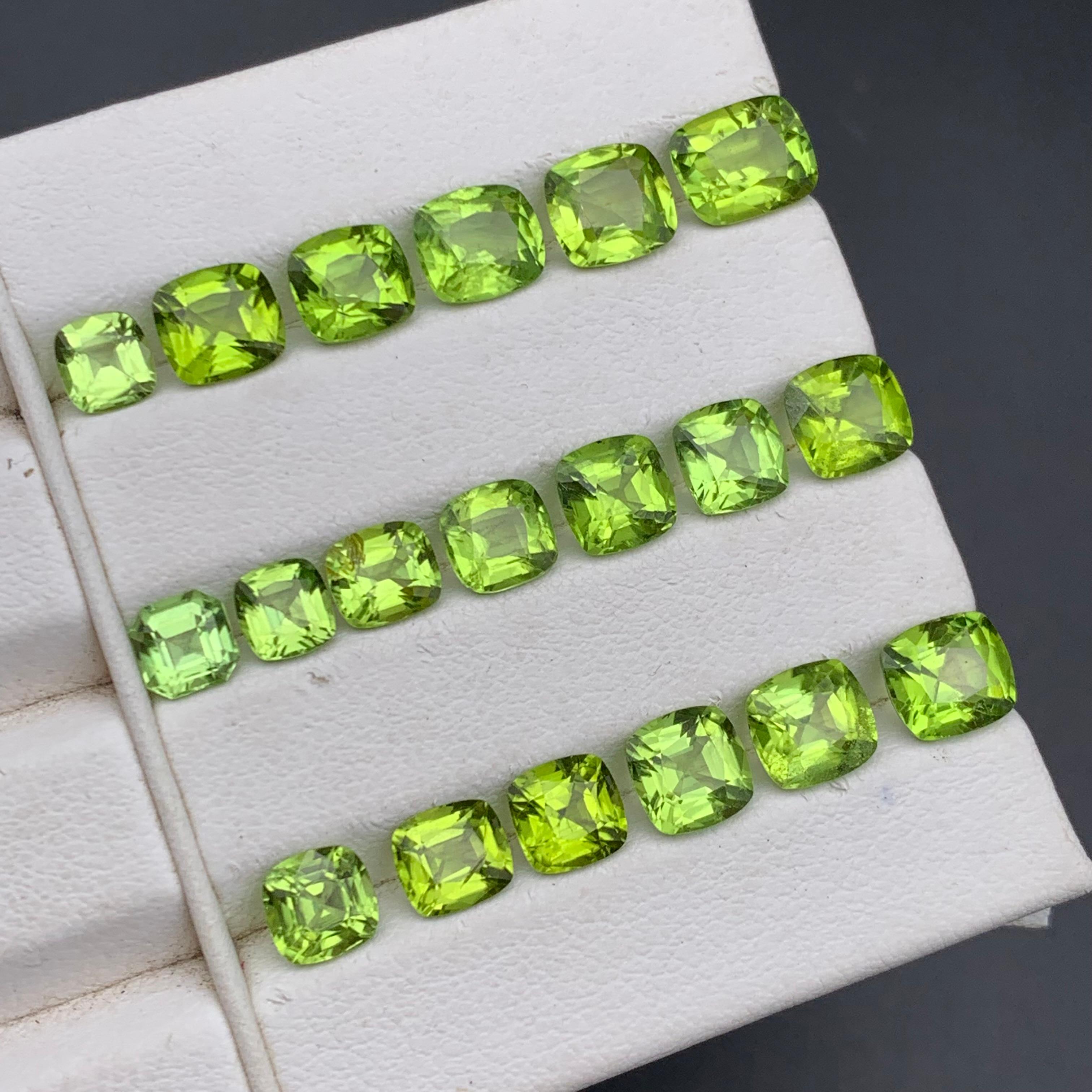 Natürlicher lebendiger grüner Peridot 22.73 Ct Cushion Cut Lose Edelsteine Lot für Schmuck im Angebot 5
