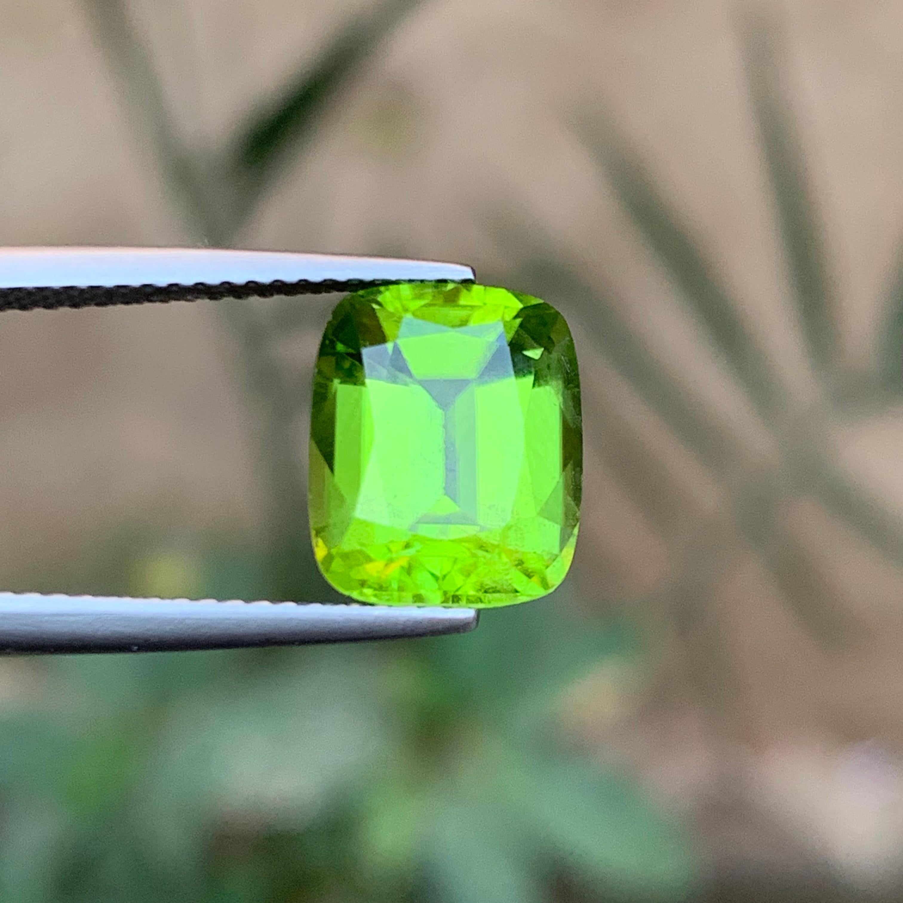 Peridoto verde vivo natural 5,02 ct talla cojín gema suelta para joyería anillo en venta 3
