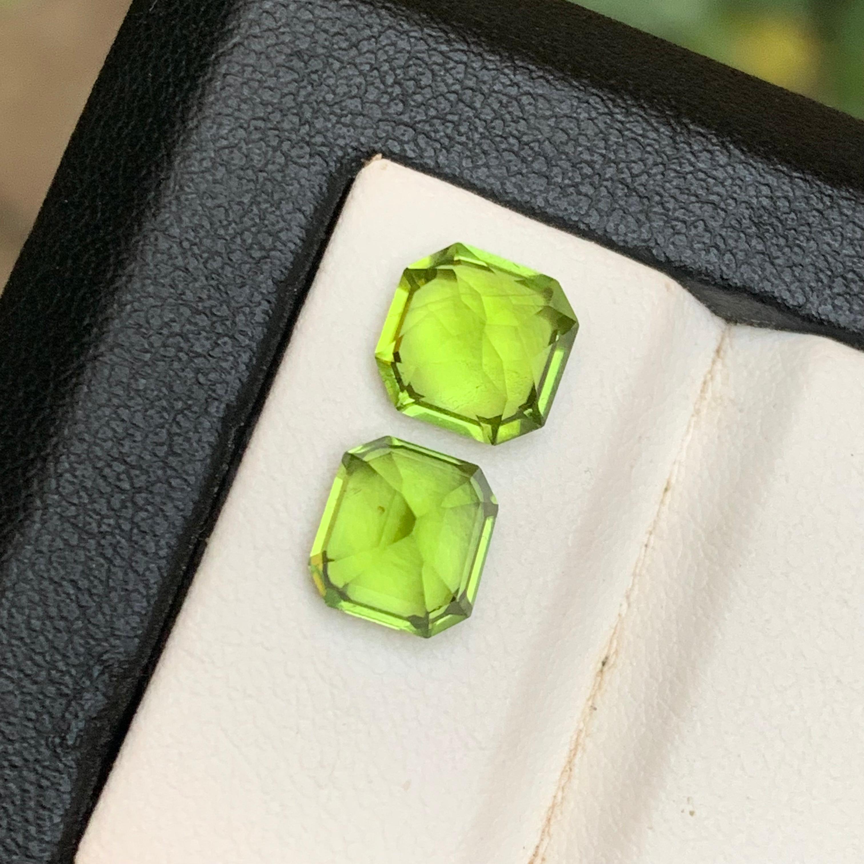 Peridot vert vif naturel 5.05 Ct Emerald Cut Loose Gemstones Set for Jewelry en vente 4