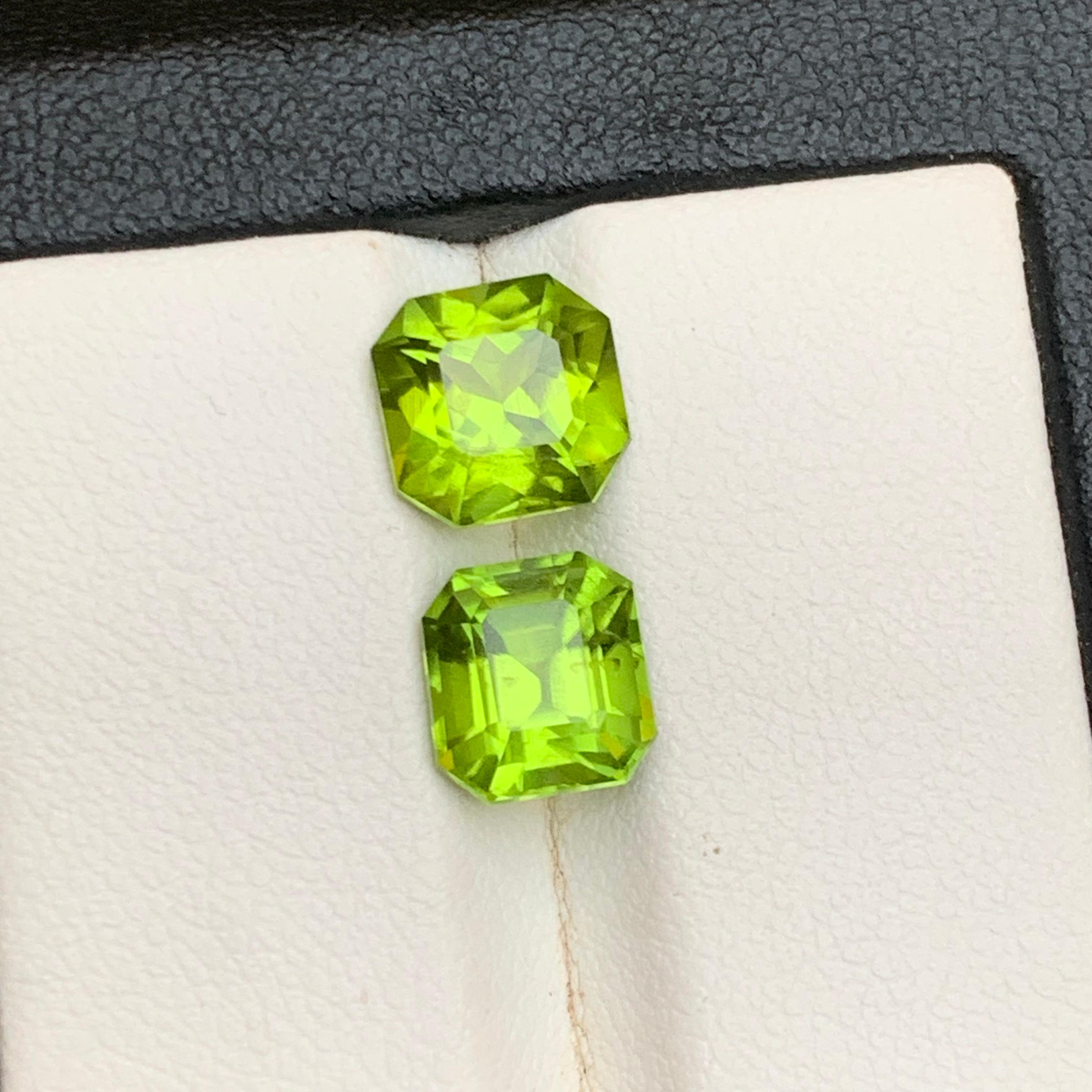Peridot vert vif naturel 5.05 Ct Emerald Cut Loose Gemstones Set for Jewelry en vente 2