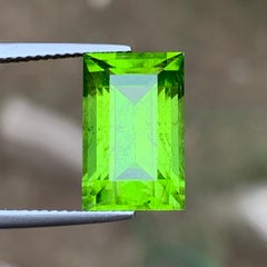 Natural Vivid Green Peridot 7.46 Carat Baguette Cut Loose Gemstone for Ring