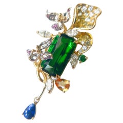 Certified Natural Vivid Green Tsavorite Floral Pendant in 14K Yellow Gold