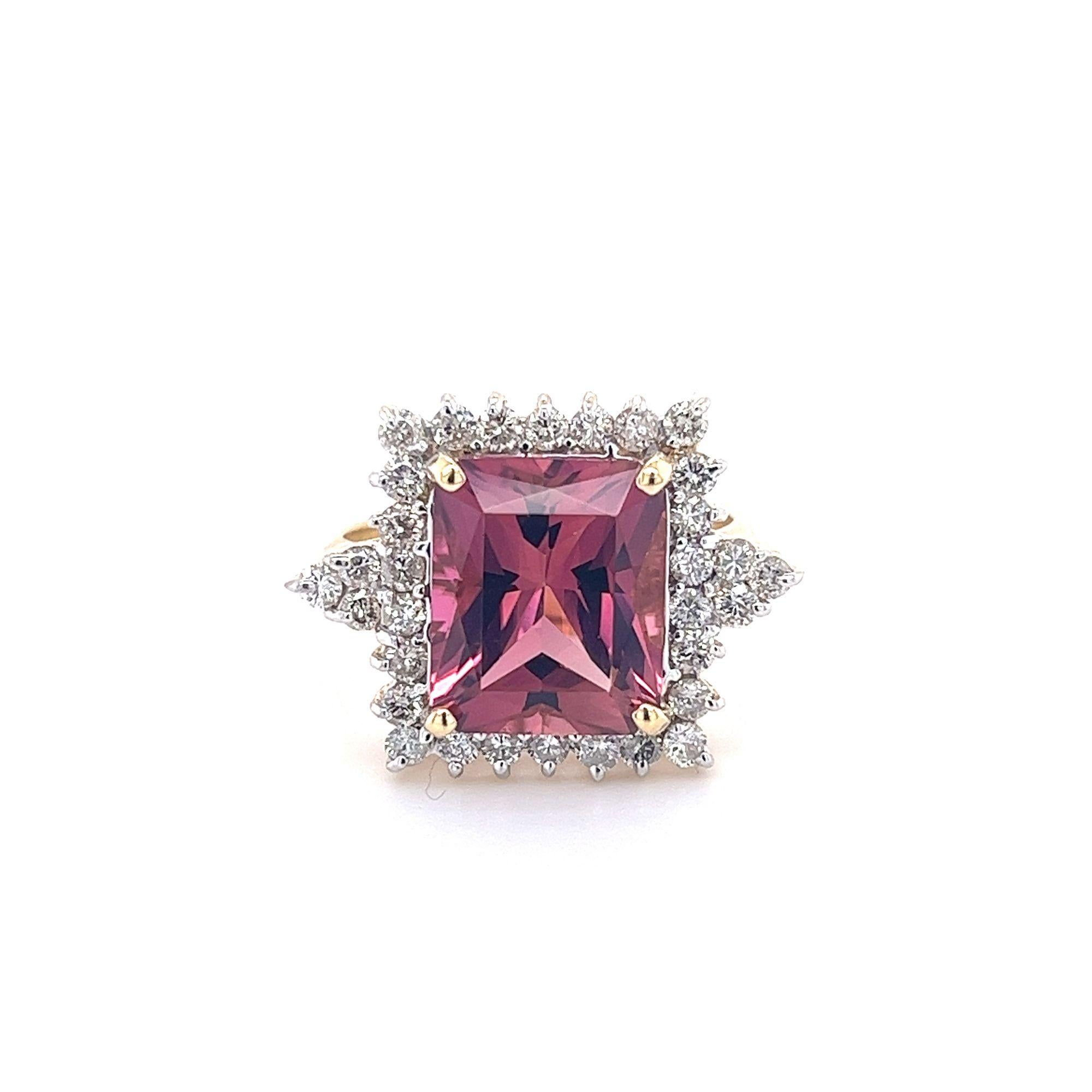 Anillo de turmalina natural rosa vivo de 7 quilates de corte radiante con diamantes en oro de 18 quilates en venta 4