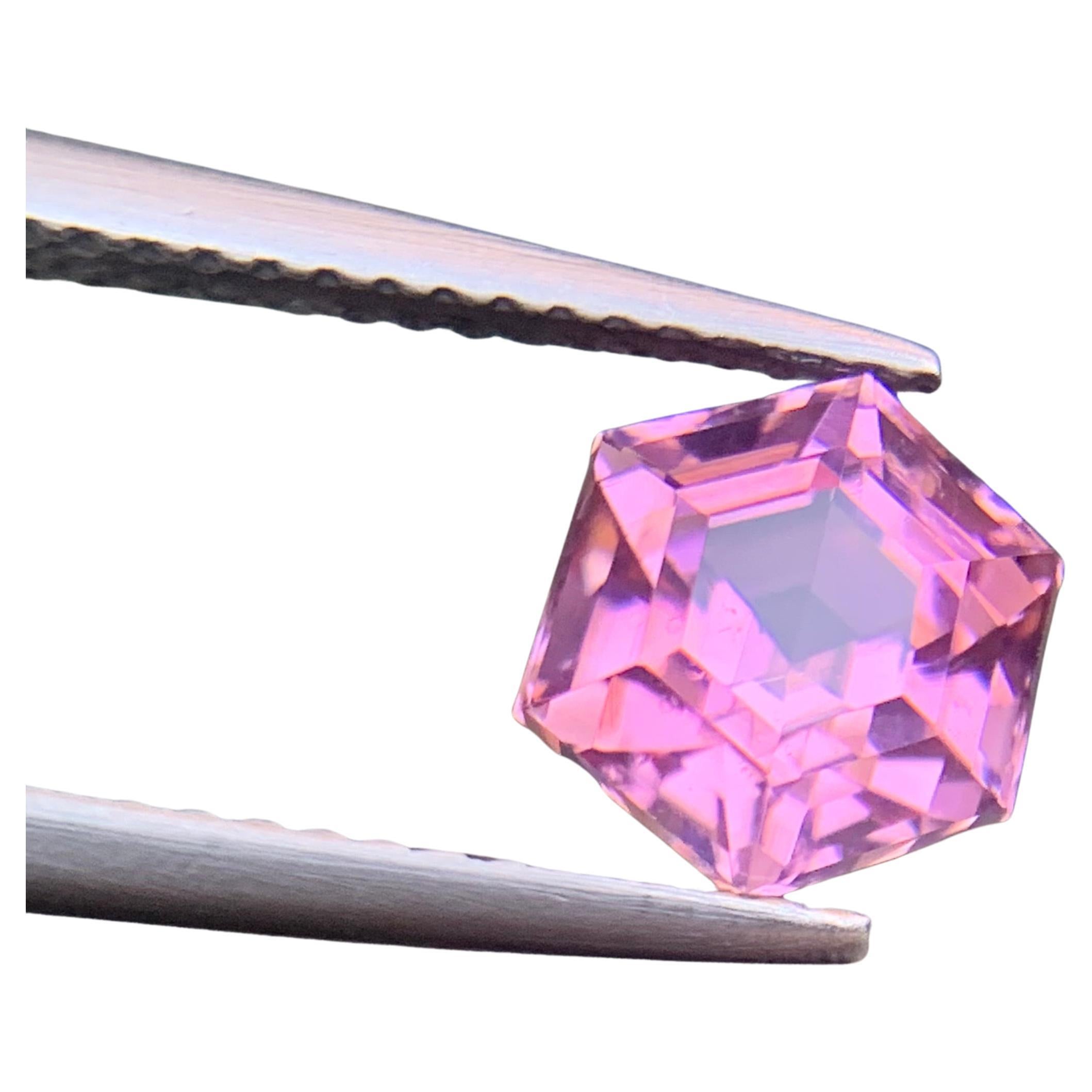 Turmalina Rosa Viva Natural 2.10Ct Gema Suelta de Corte Hexagonal para Anillo de Joyería