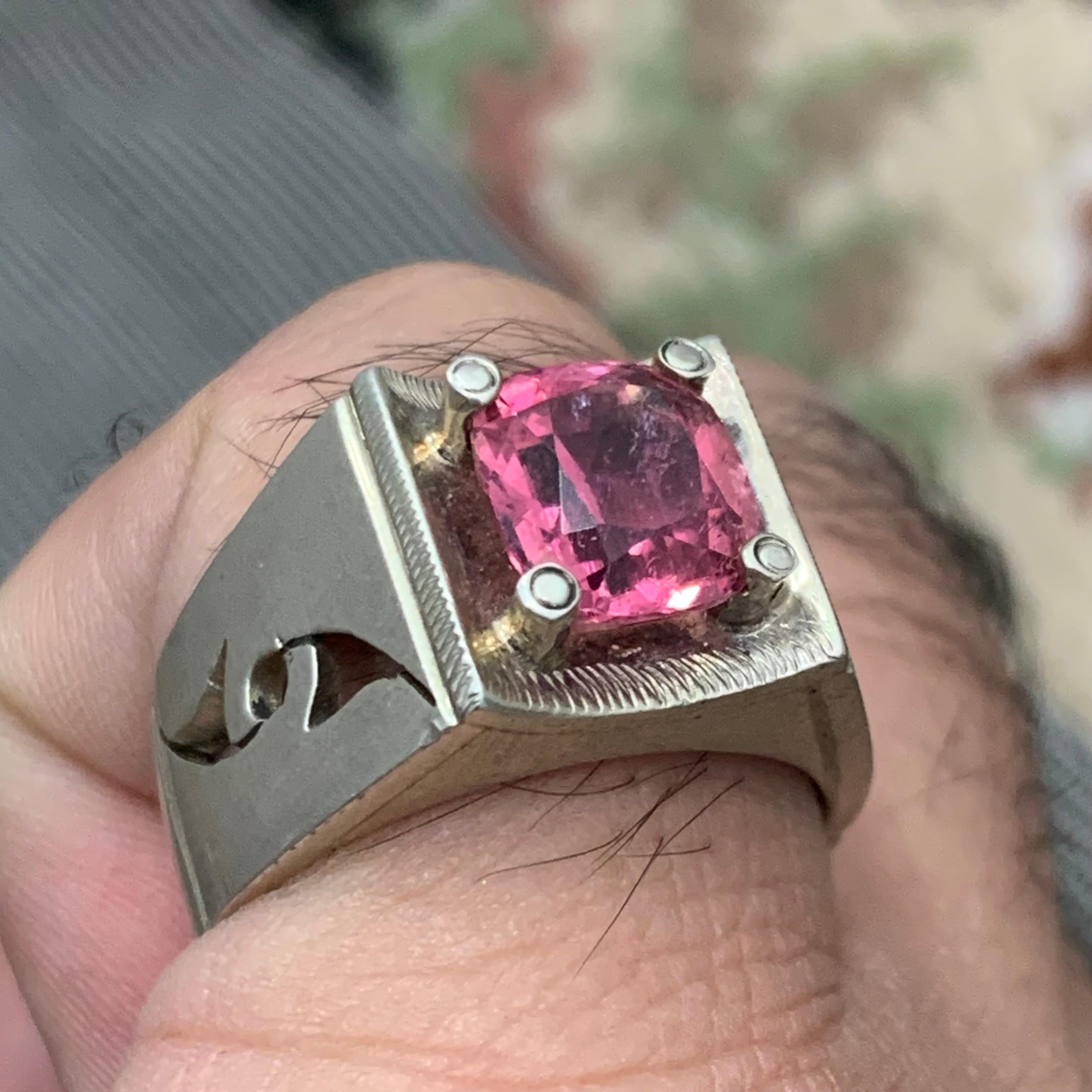 Gema turmalina natural rosa vivo Anillo de plata hecho a mano talla cojín-Talla 10 en venta 7