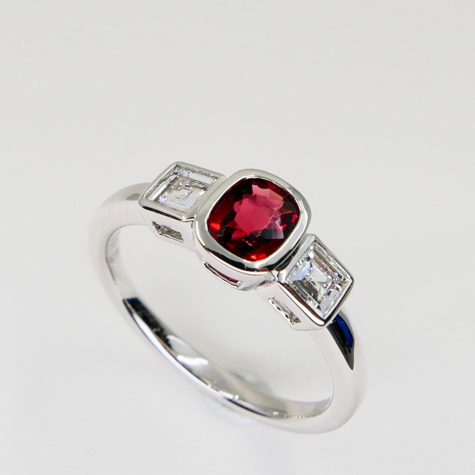 Natural Vivid Red Spinel 6.5mm x 5.5mm & Diamond 3 Stone Cocktail Ring, Glows In New Condition For Sale In Hong Kong, HK