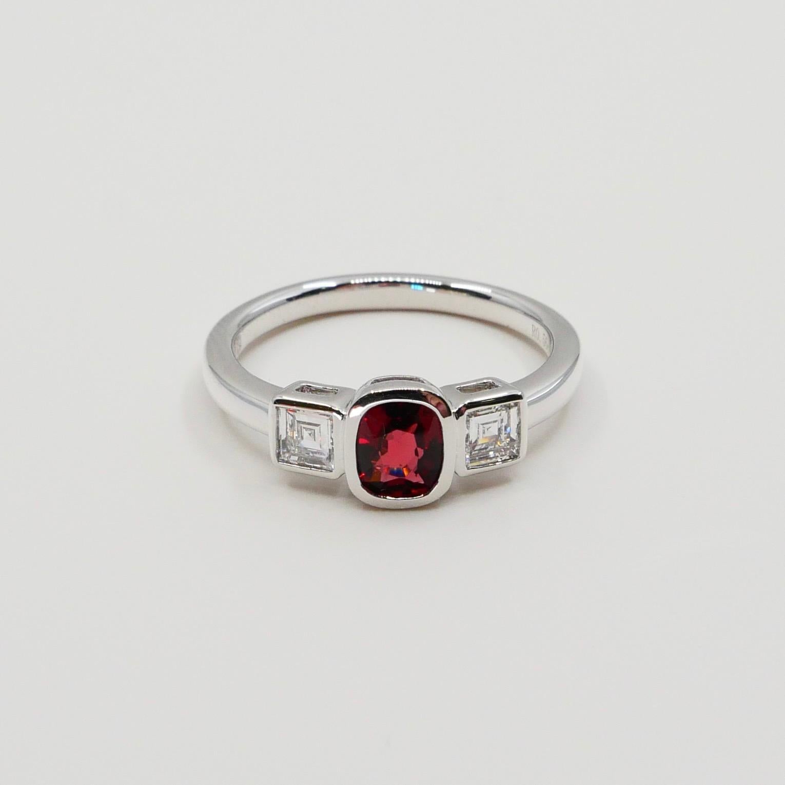 Natural Vivid Red Spinel & Diamond 3 Stone Cocktail Ring, Glows For Sale 2