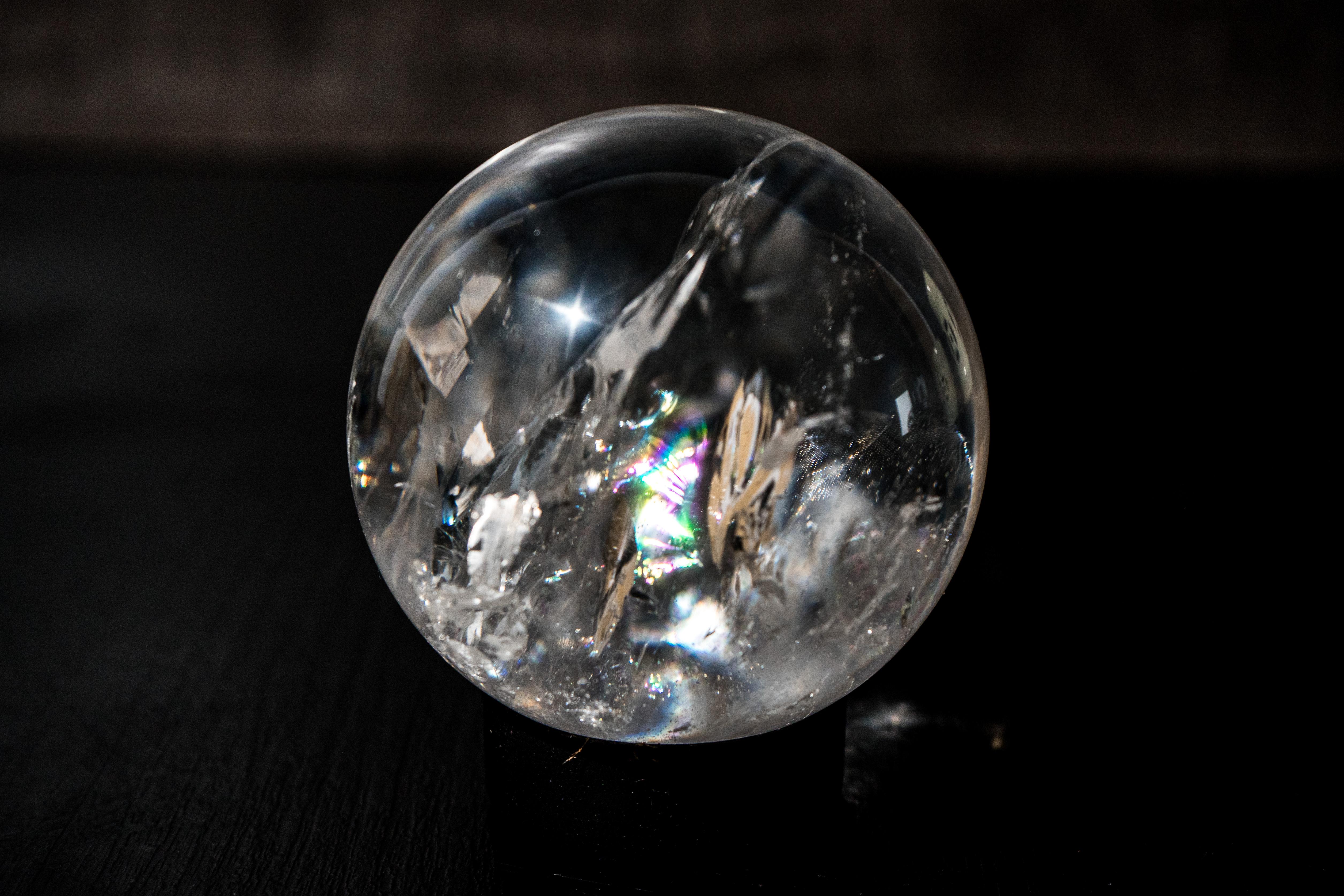 XXIe siècle et contemporain Sphère d'eau douce en quartz naturel en vente