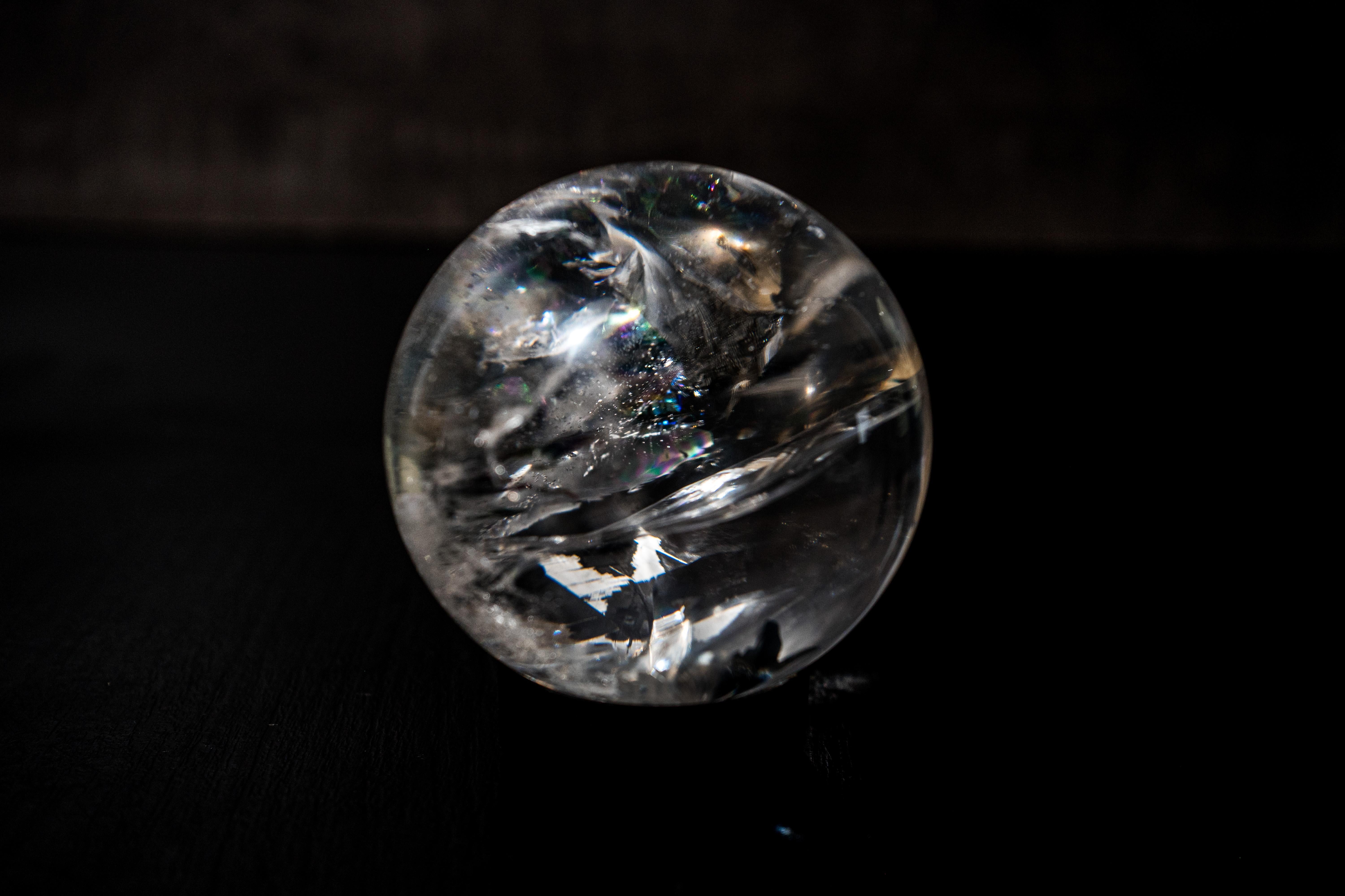 Cristal Sphère d'eau douce en quartz naturel en vente