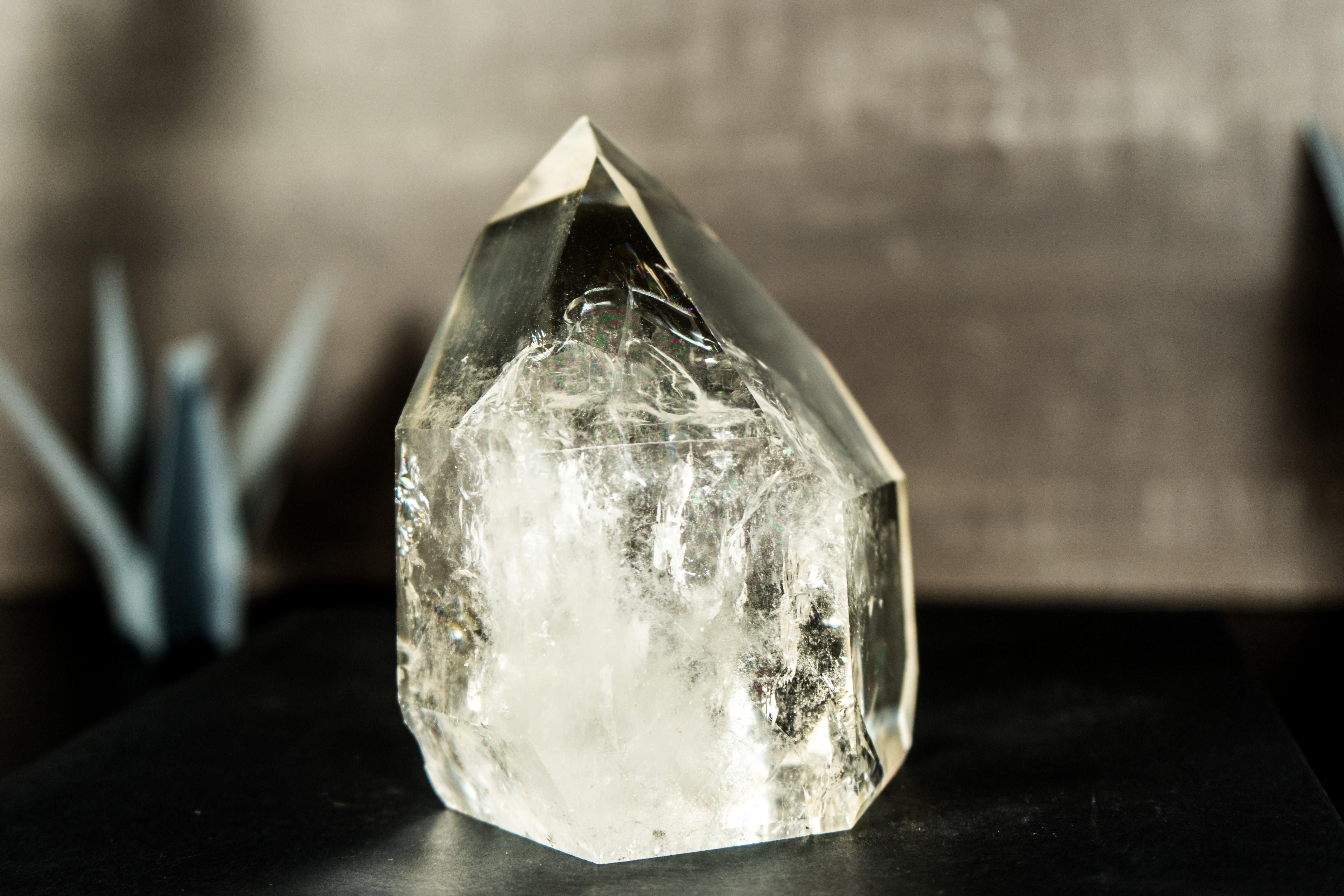 Natural Water-Clear Quartz Tower Point from Diamantina, Brazil  In New Condition For Sale In Ametista Do Sul, BR