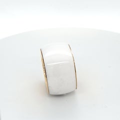 Natural White Agate Ring with 18 Carat Yellow Gold, Cushion